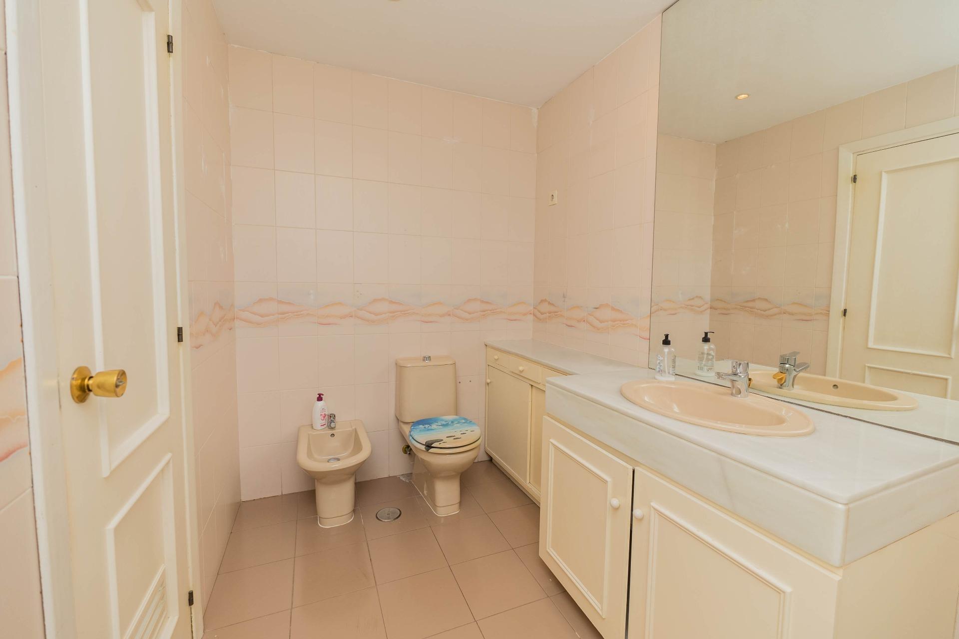 Exclusivo piso en venta La Carihuela Torremolinos.