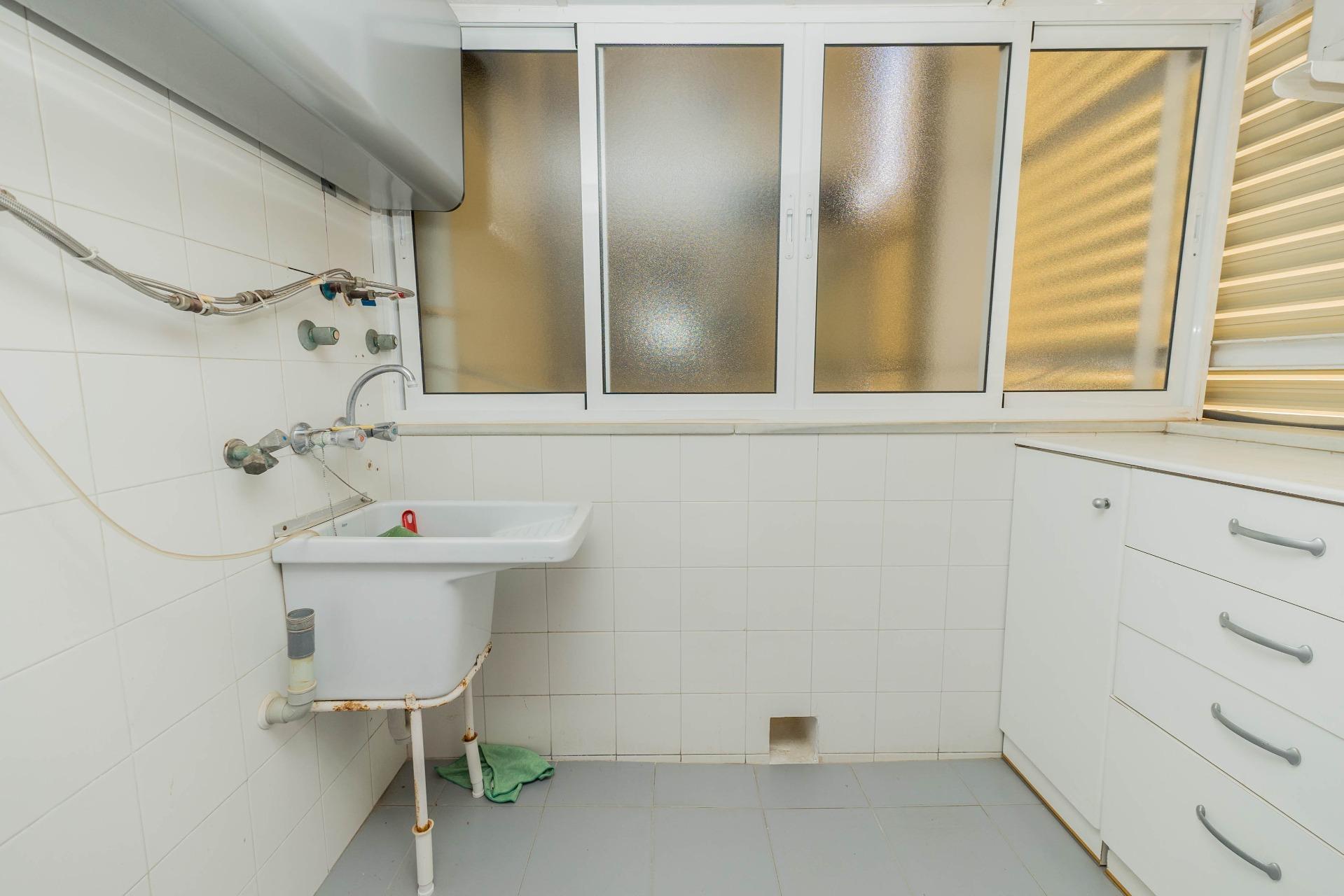 Exclusivo piso en venta La Carihuela Torremolinos.