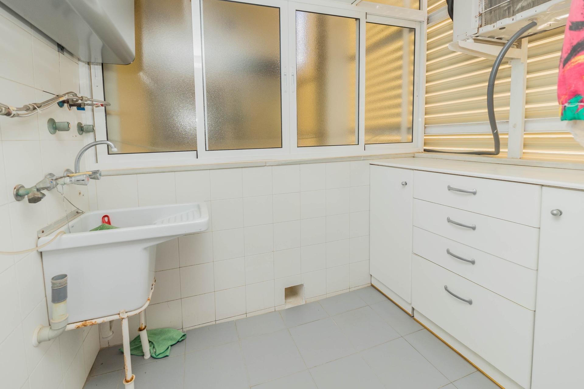 Exclusivo piso en venta La Carihuela Torremolinos.