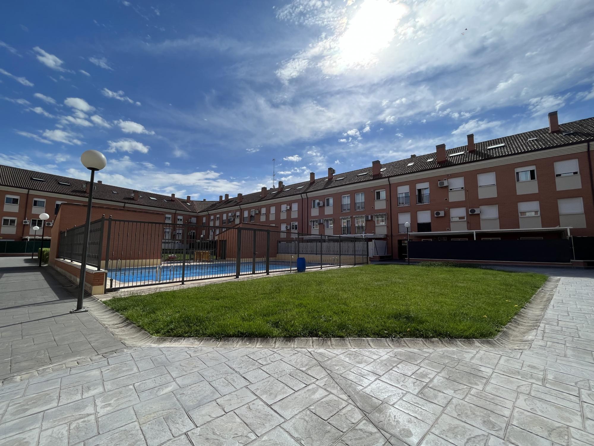 Piso en venta en Calle Mariano Hebrero 2, Ajalvir