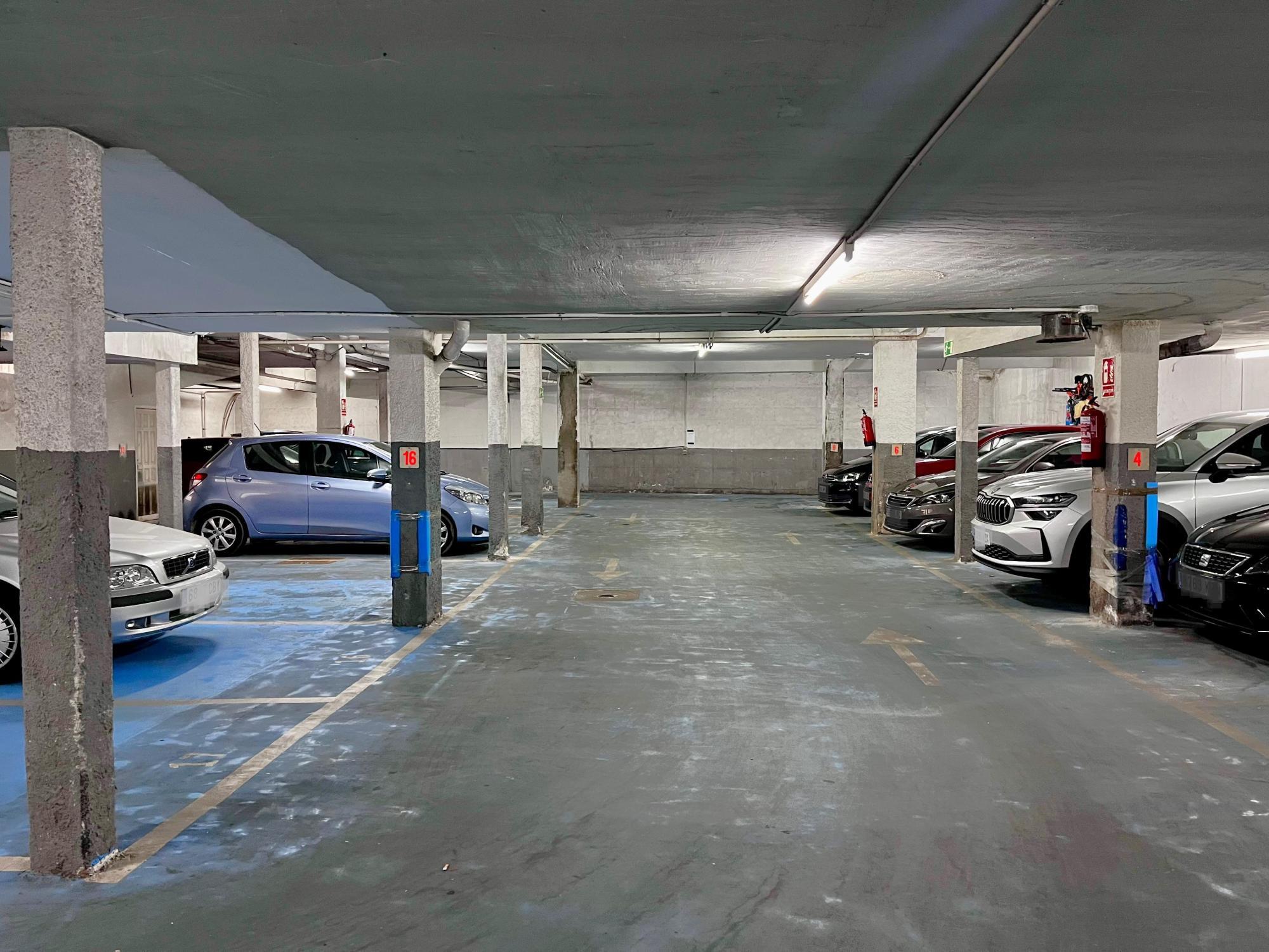 Garaje para coche y moto