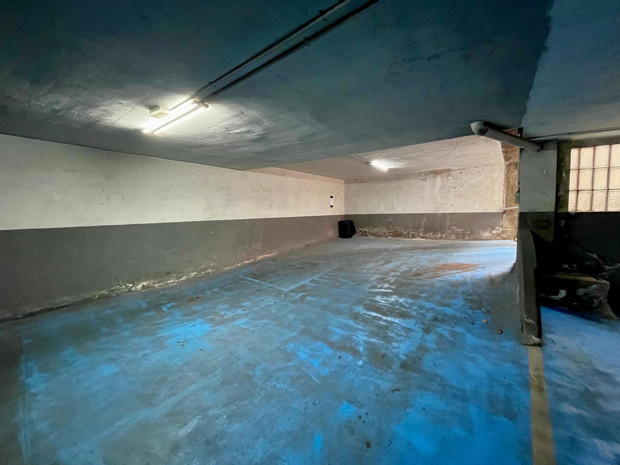 Garaje para coche y moto