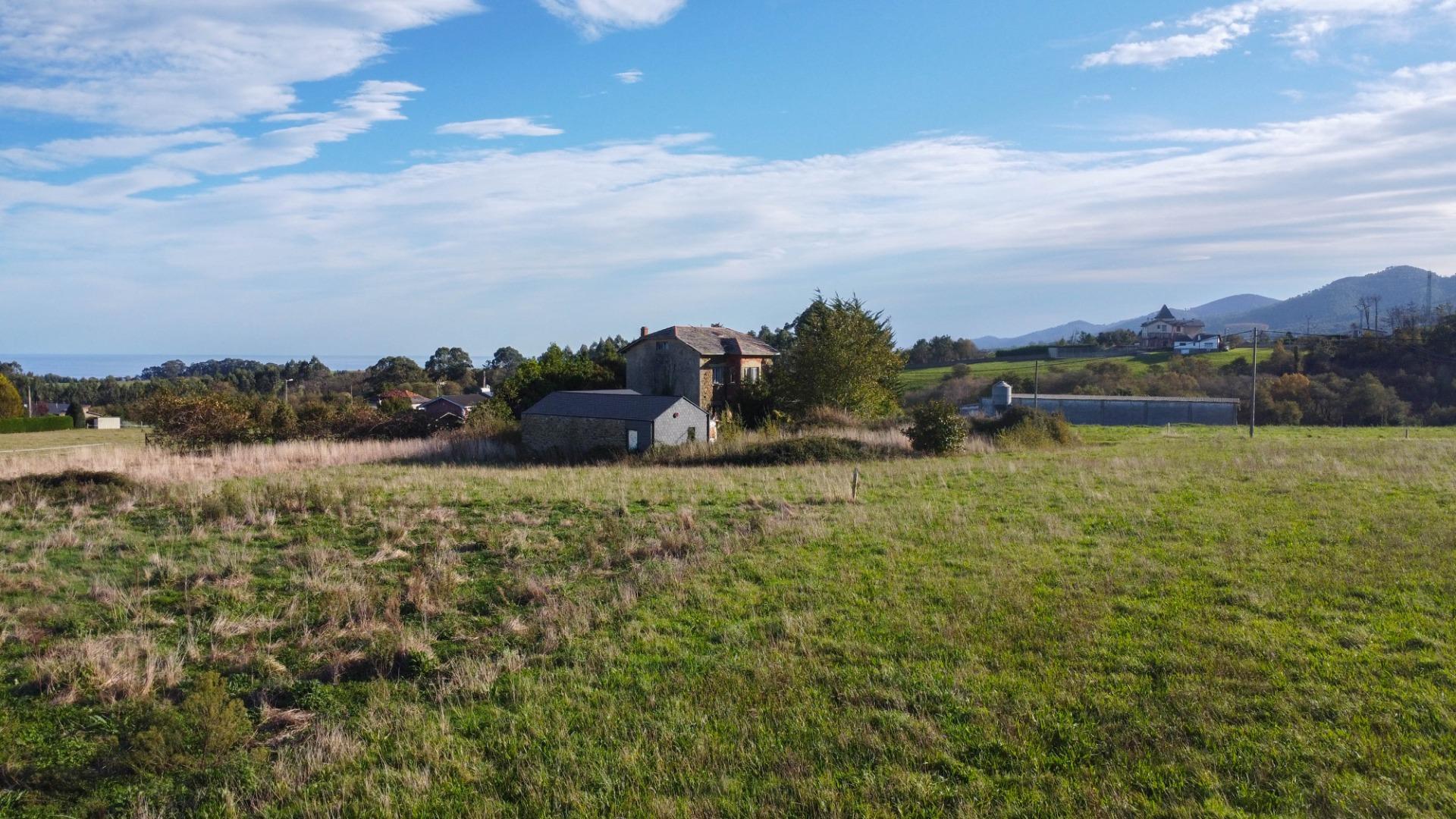 TERRENO EDIFICABLE EN VALDES