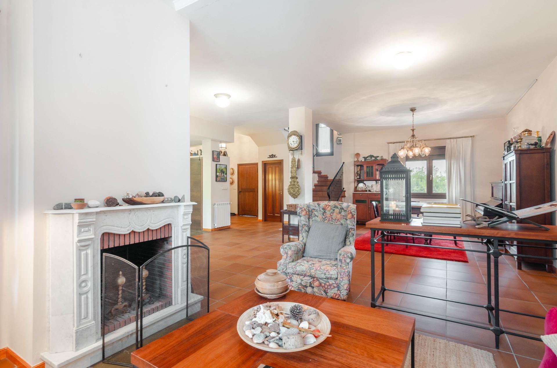 Primera línea de costa, privacidad y vistas eternas al mar Cantábrico.