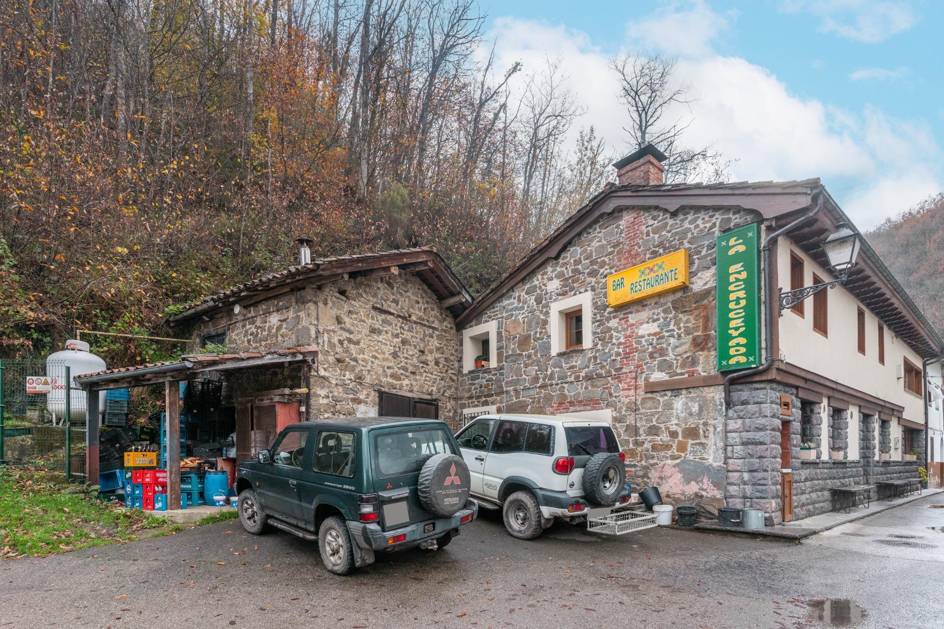 CASA Y RESTAURANTE EN VENTA EN CALEAO (CASO)