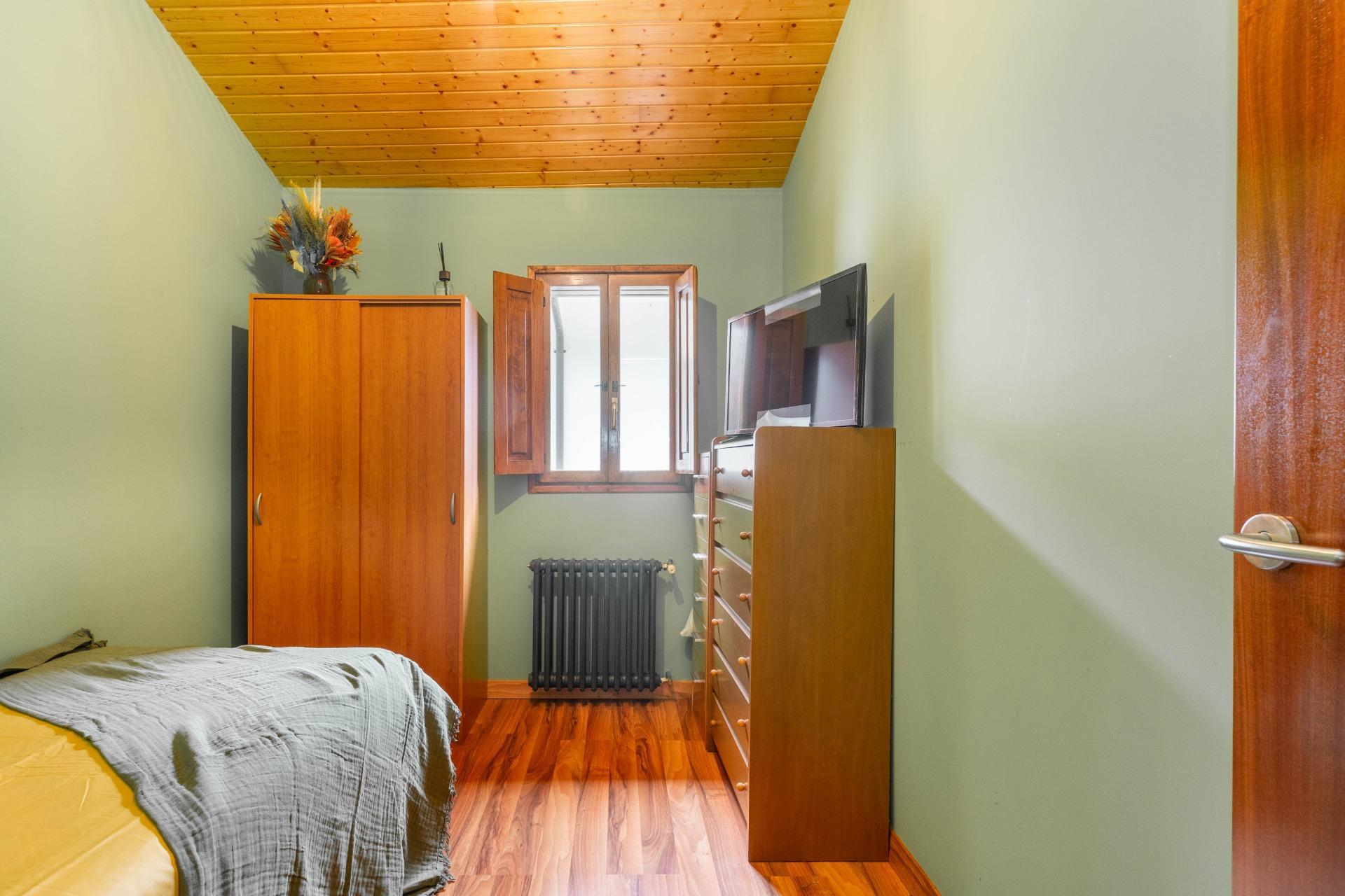 CASA Y RESTAURANTE EN VENTA EN CALEAO (CASO)