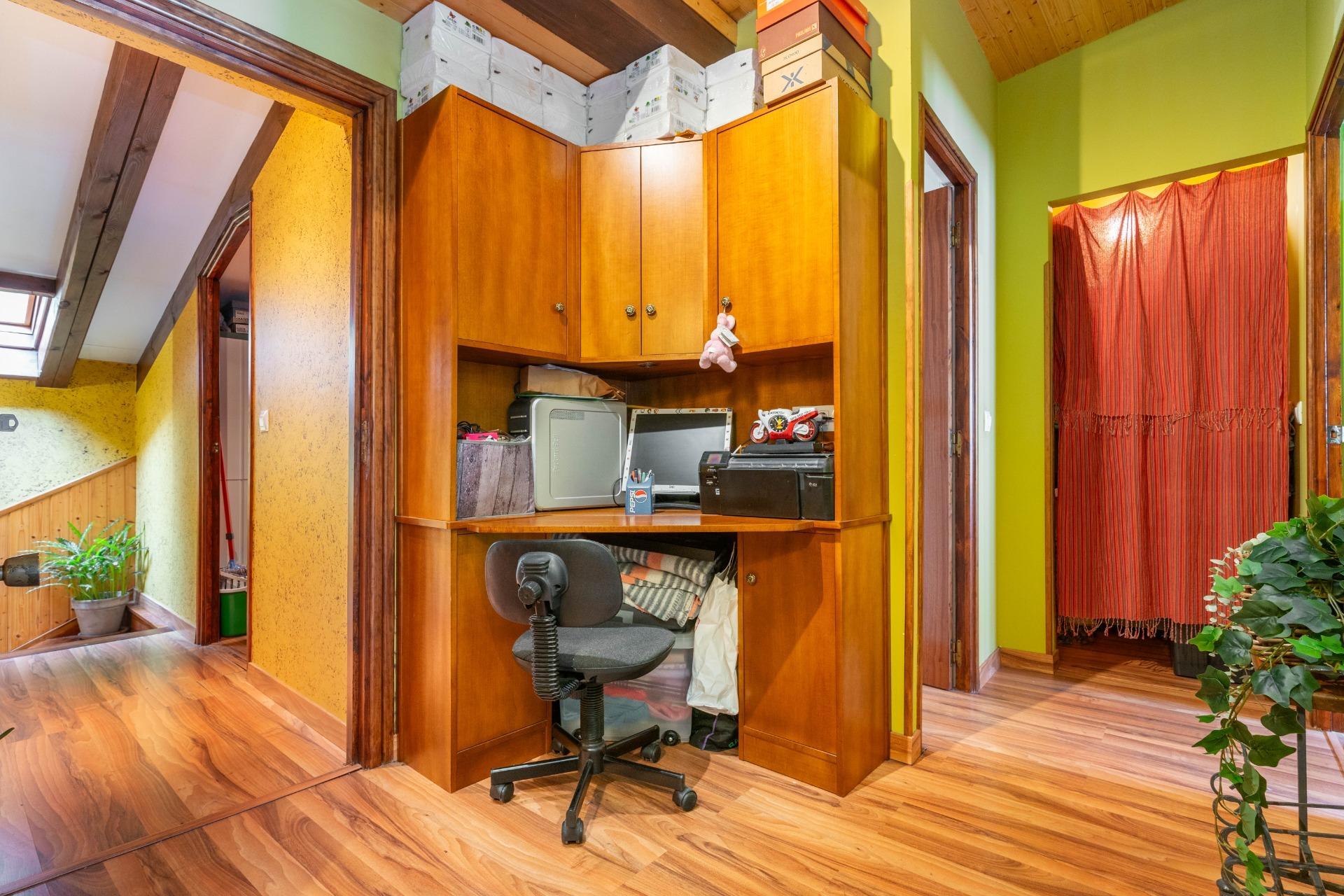 CASA Y RESTAURANTE EN VENTA EN CALEAO (CASO)