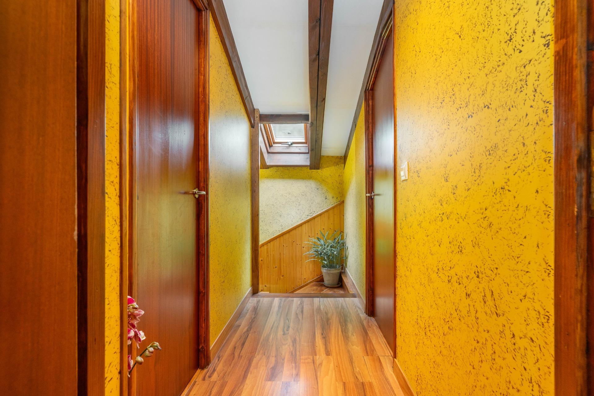 CASA Y RESTAURANTE EN VENTA EN CALEAO (CASO)