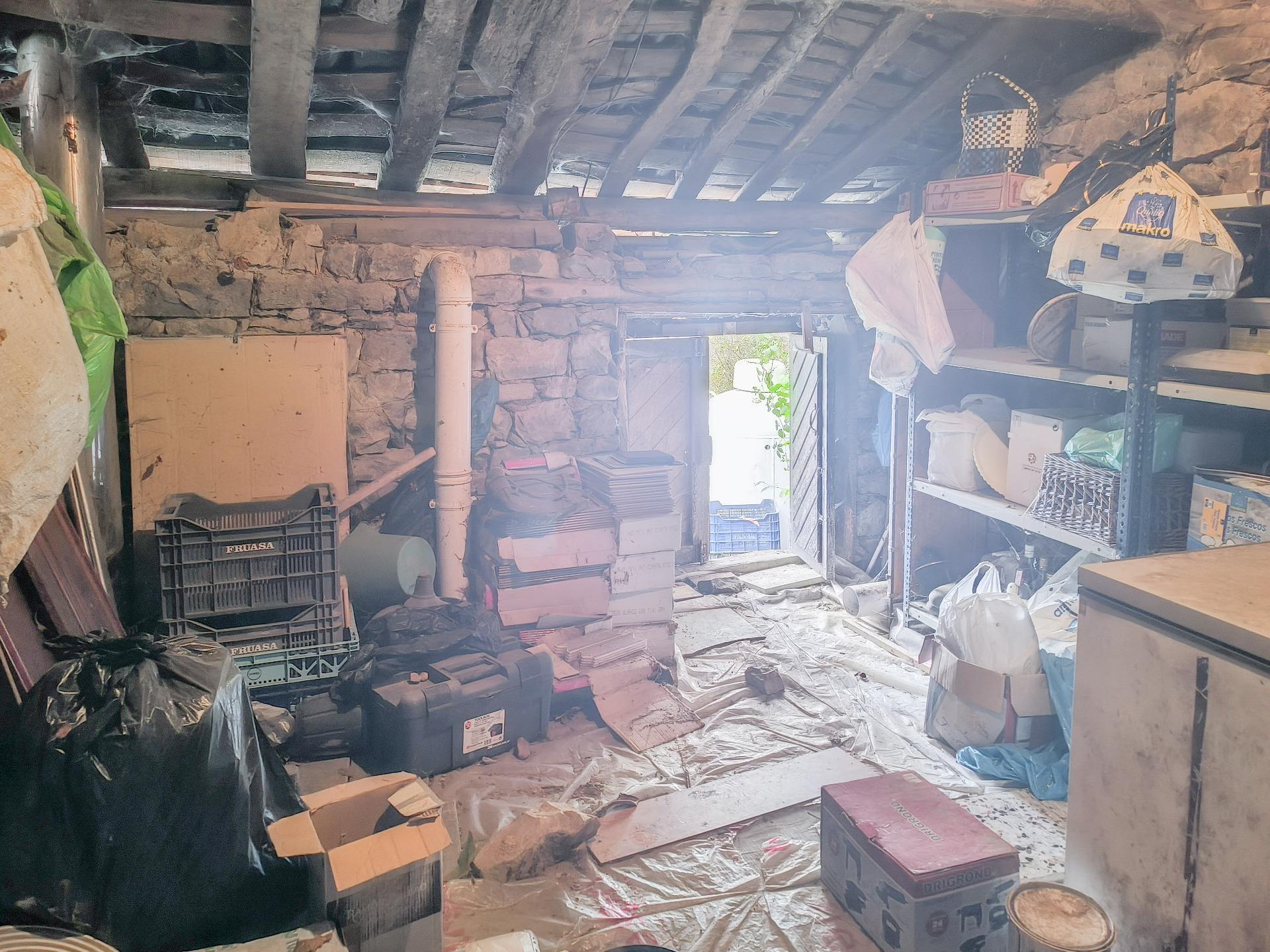 CASA Y RESTAURANTE EN VENTA EN CALEAO (CASO)