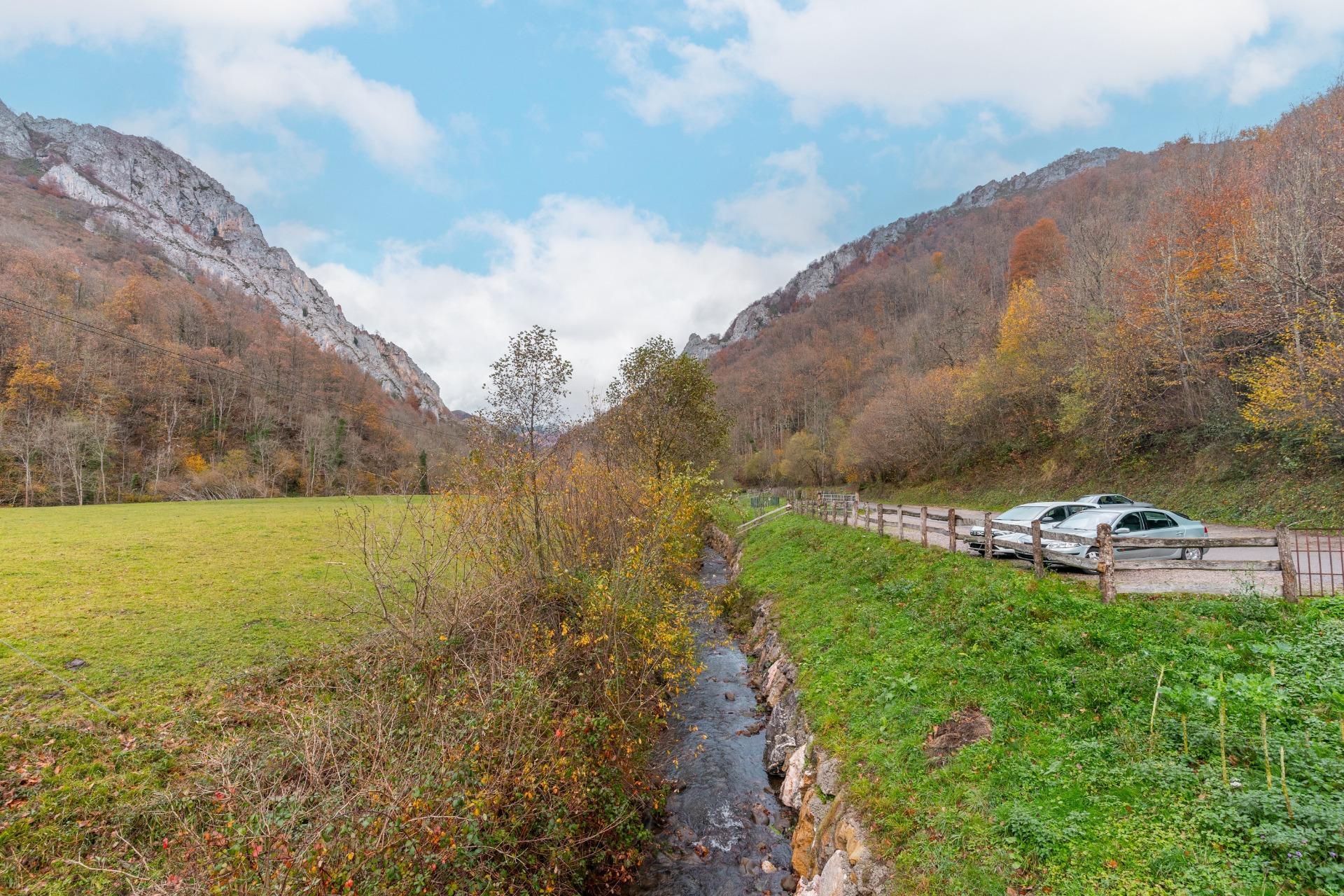 CASA Y RESTAURANTE EN VENTA EN CALEAO (CASO)