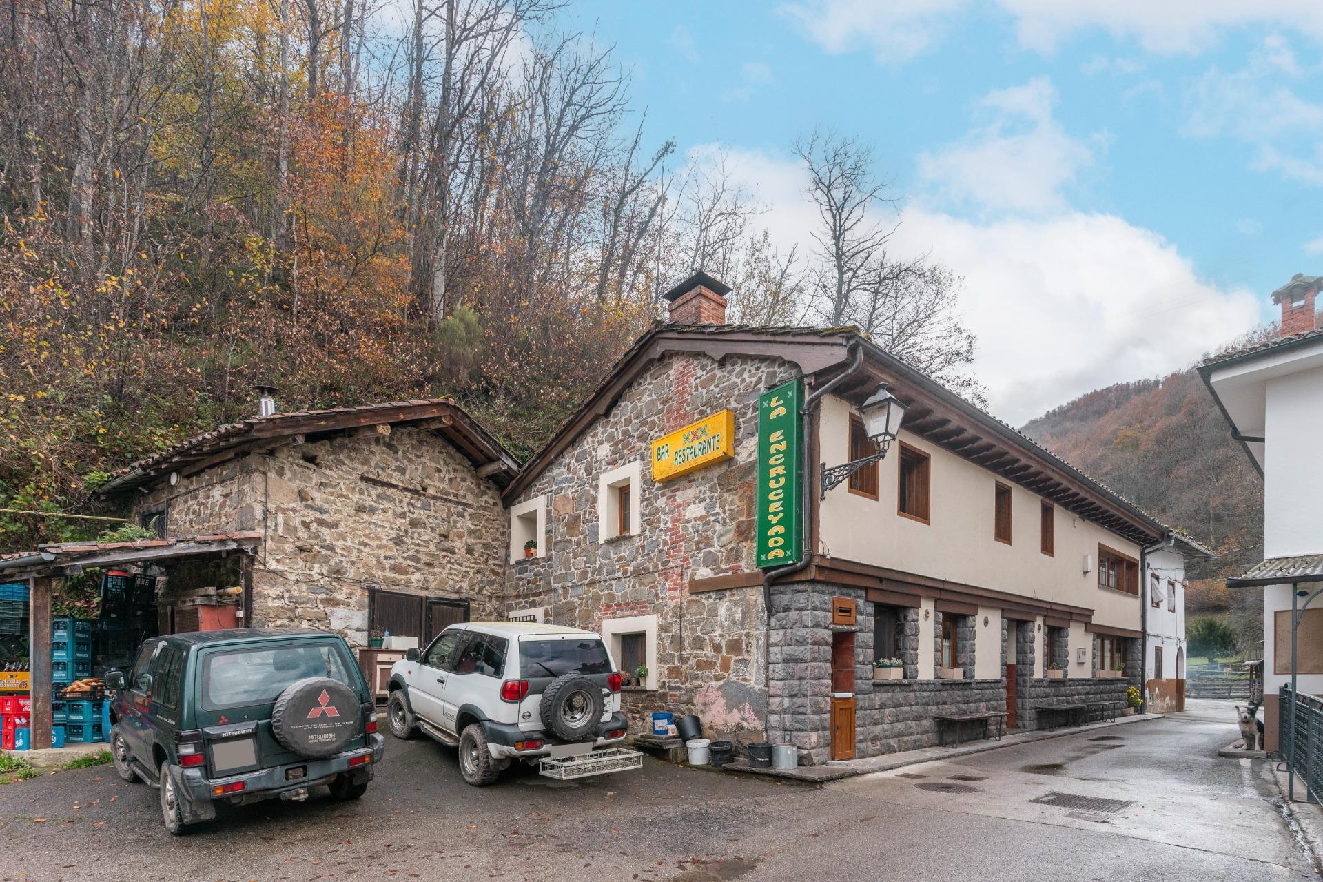 CASA Y RESTAURANTE EN VENTA EN CALEAO (CASO)