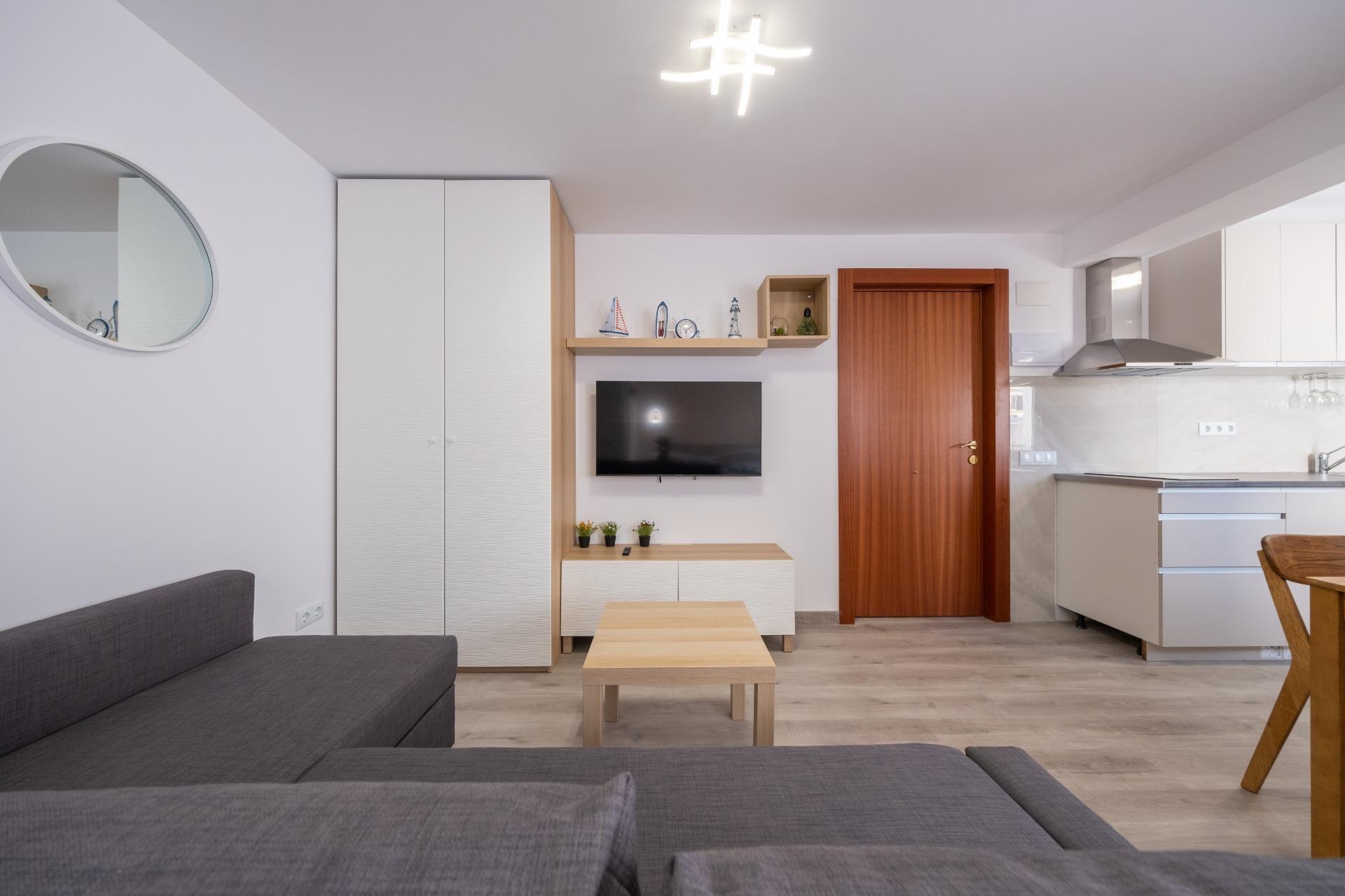 Oportunidad única! Apartamento dividido en dos viviendas independientes a pocos metros de la playa Poniente