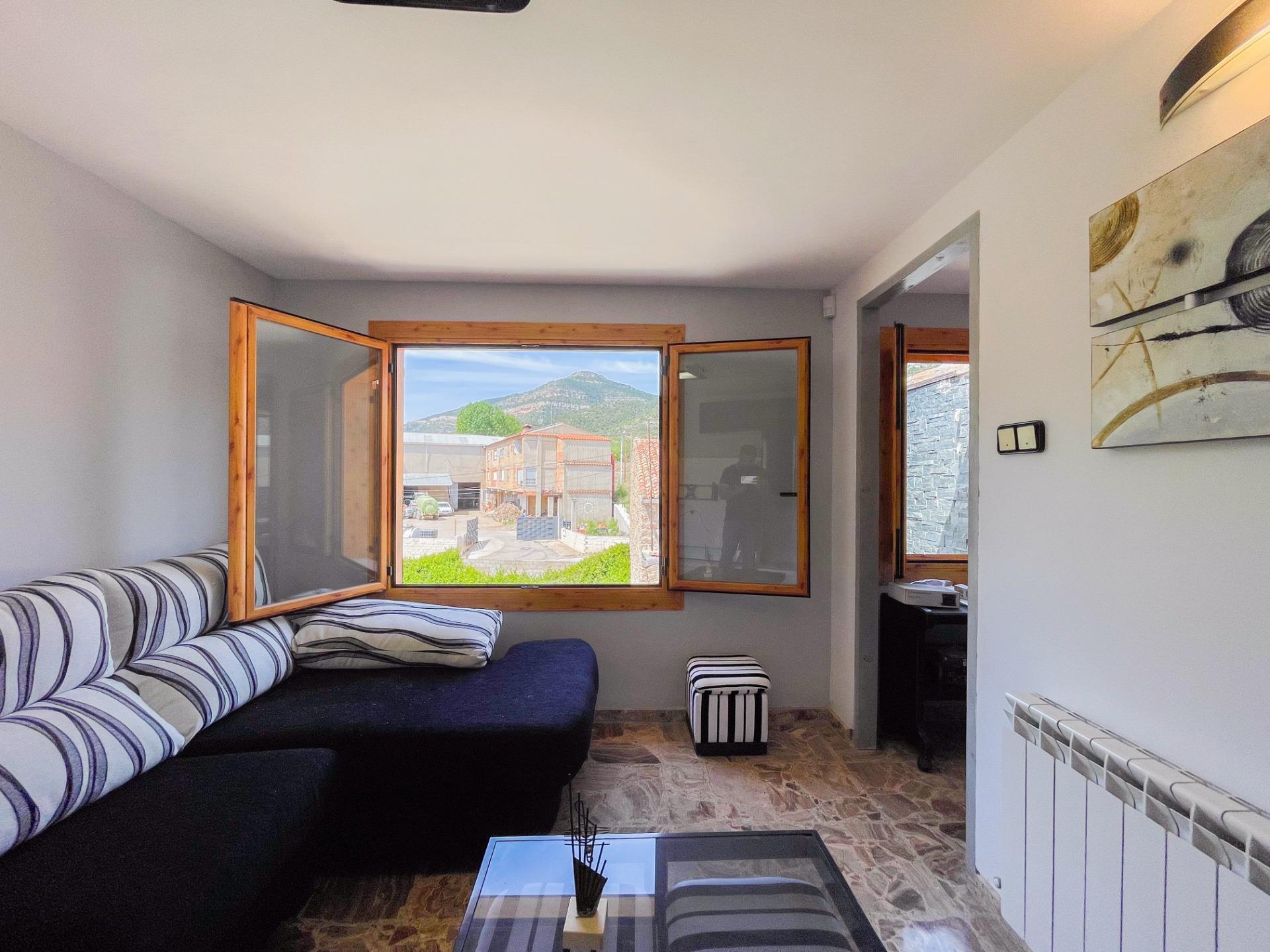 Descubre un refugio de elegancia y serenidad en el corazón de Chera