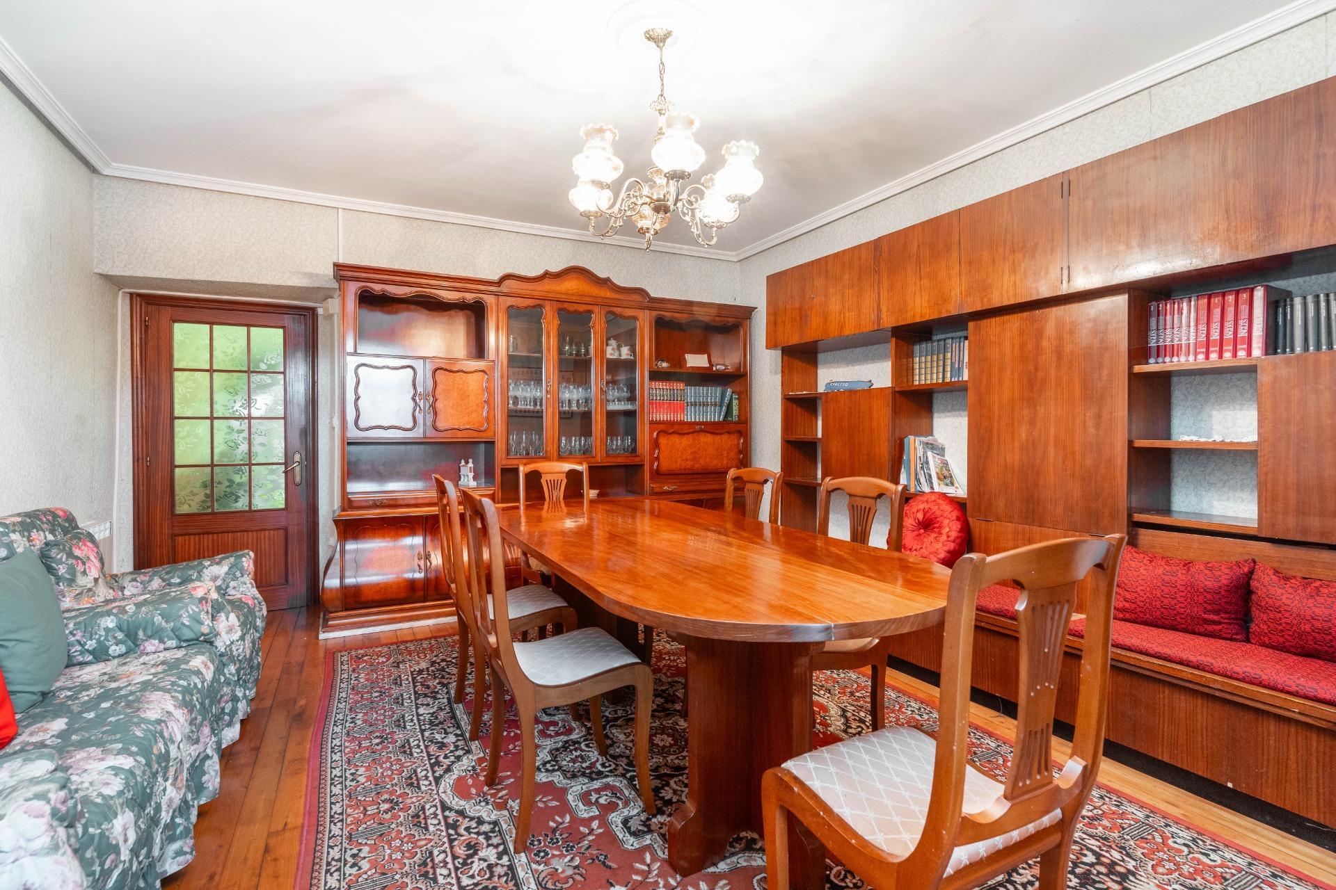 Casa asturiana con encanto y hórreo, a un paso de la costa