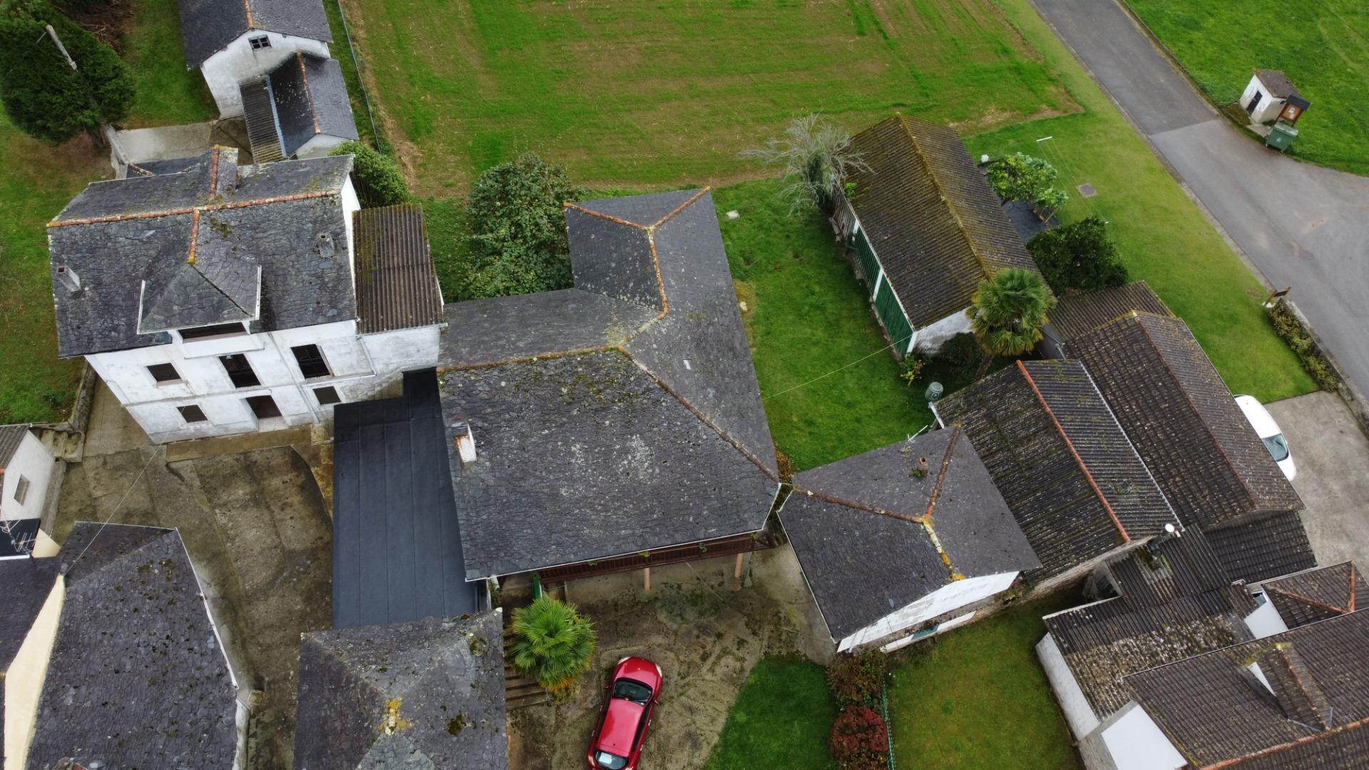 Casa asturiana con encanto y hórreo, a un paso de la costa
