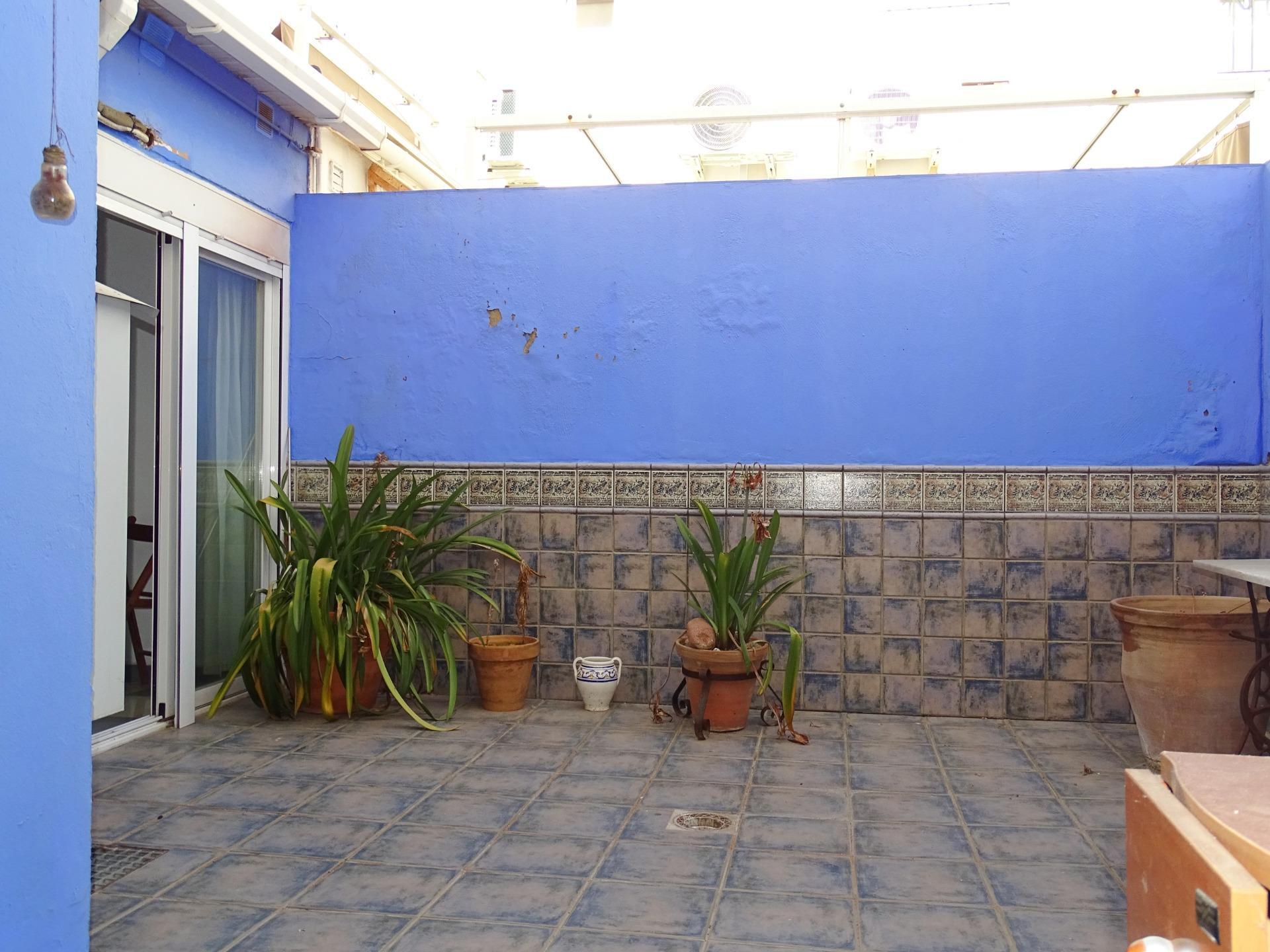 CASA ADOSADA EN VENTA (TOMARES)