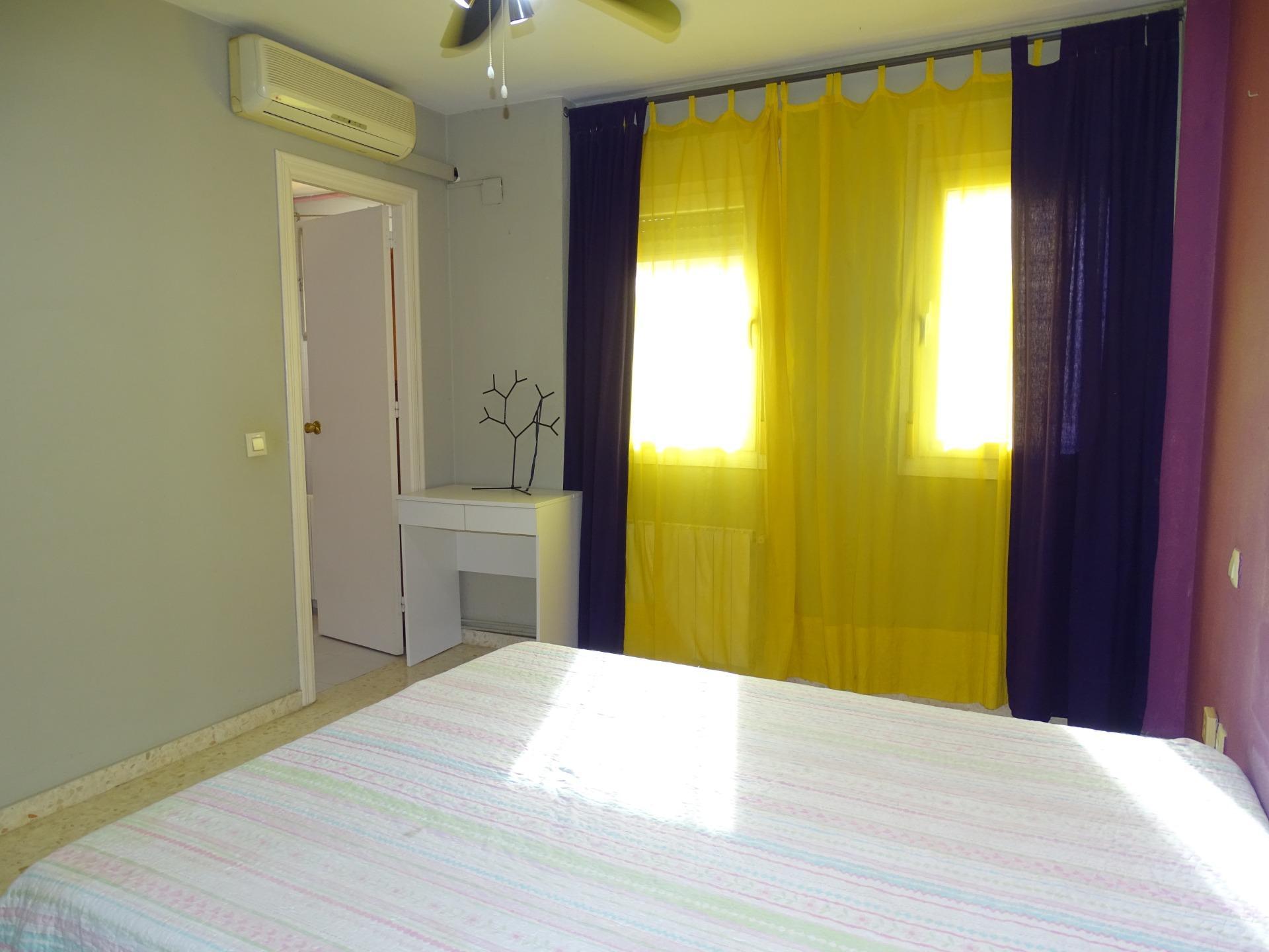 CASA ADOSADA EN VENTA (TOMARES)