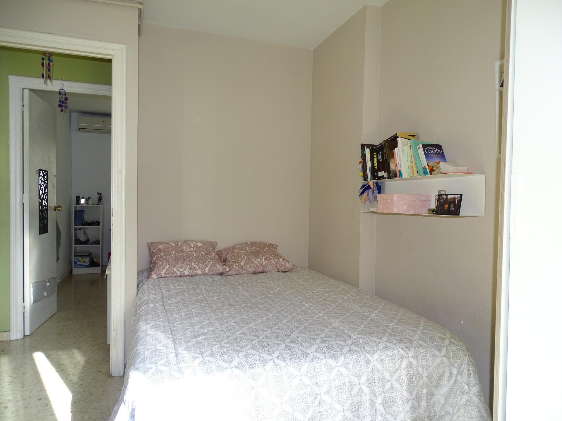 CASA ADOSADA EN VENTA (TOMARES)