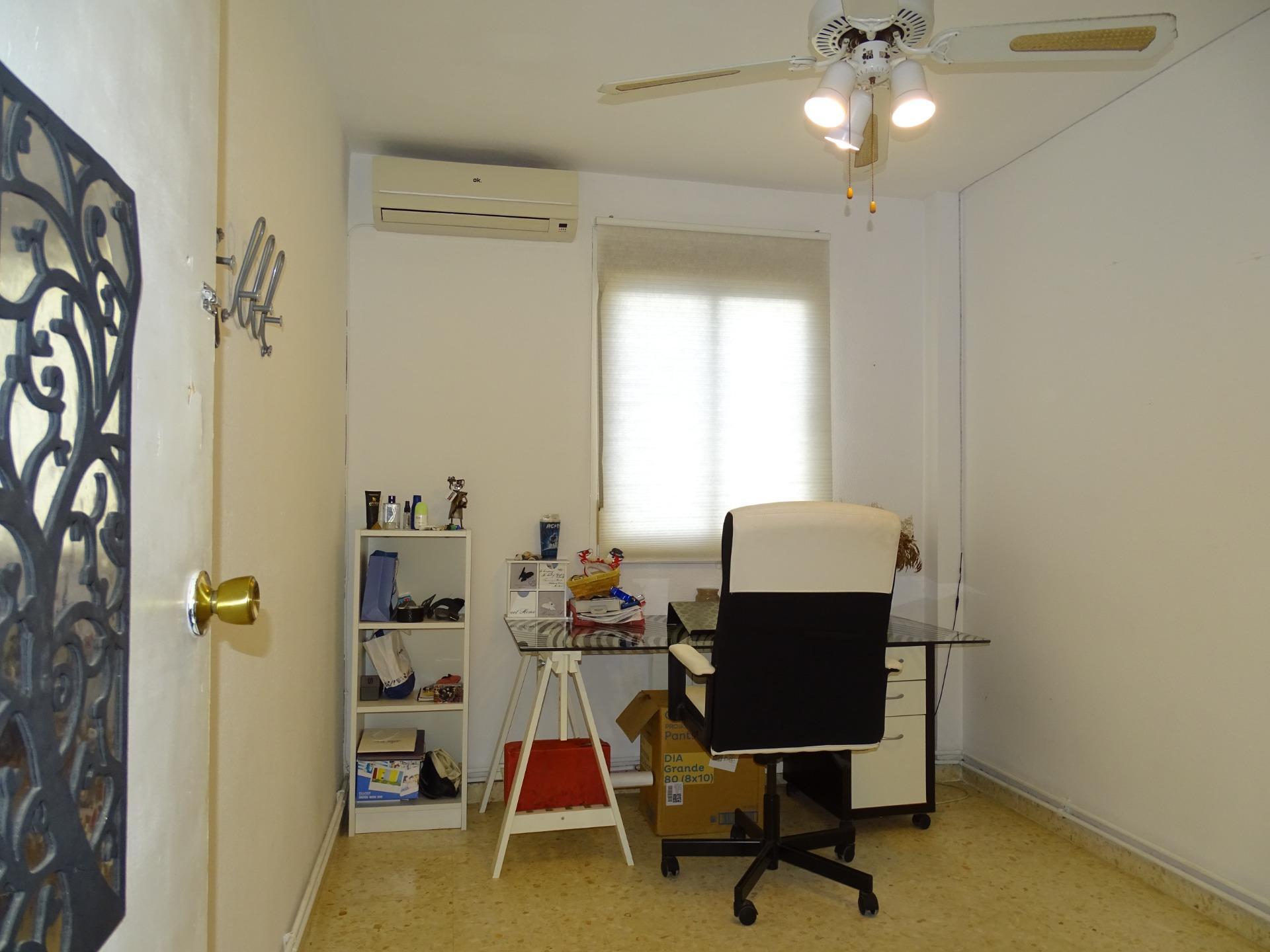 CASA ADOSADA EN VENTA (TOMARES)