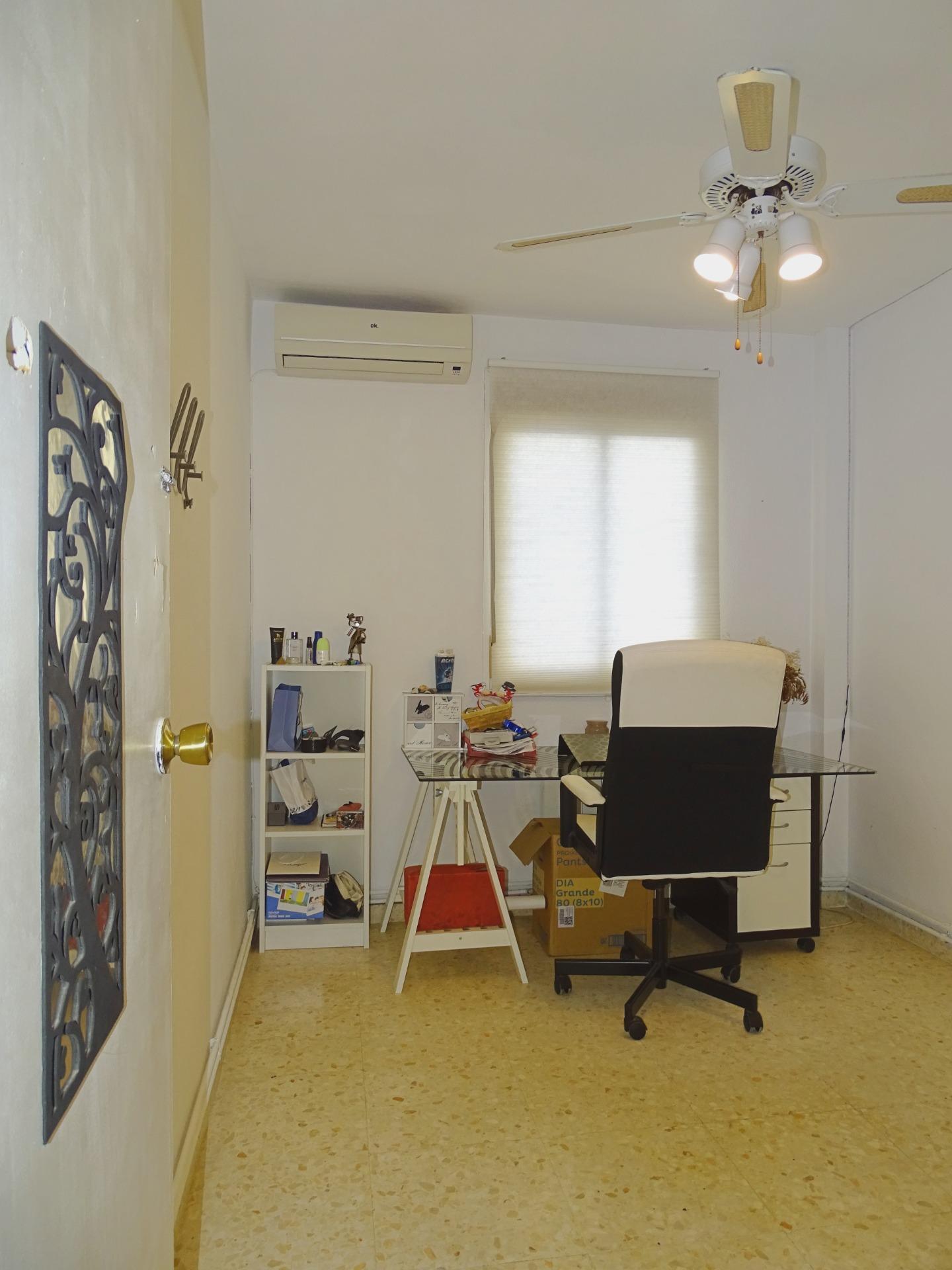 CASA ADOSADA EN VENTA (TOMARES)