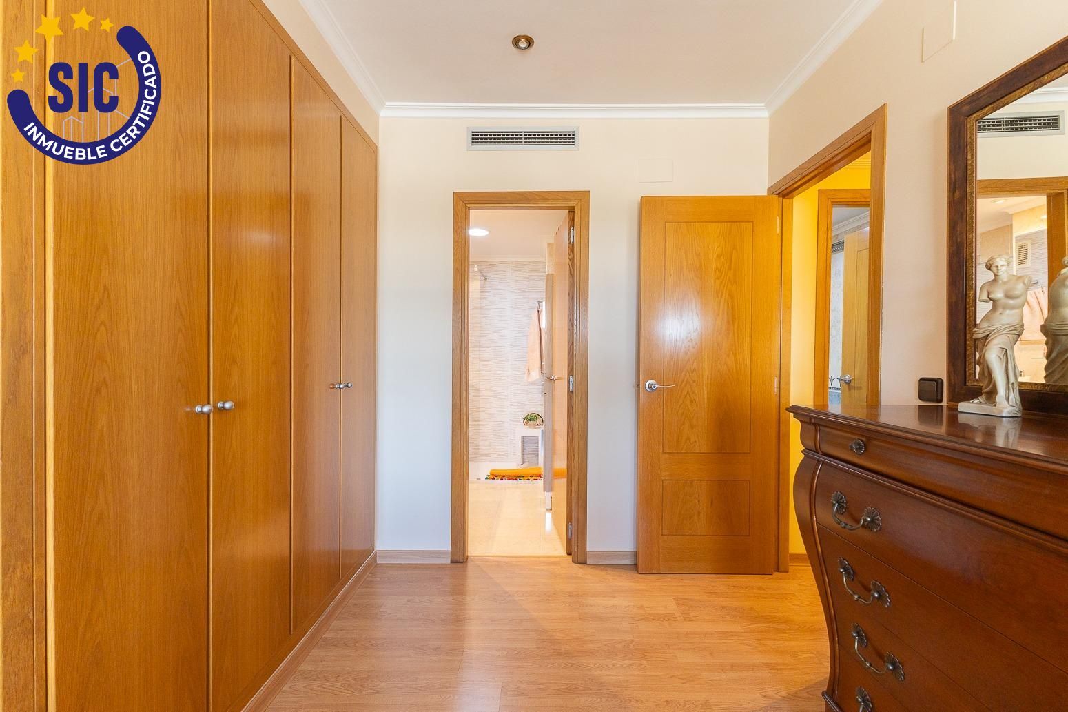 Ático en residencial premium con piscina en Mislata ? Gran terraza con vistas espectaculares