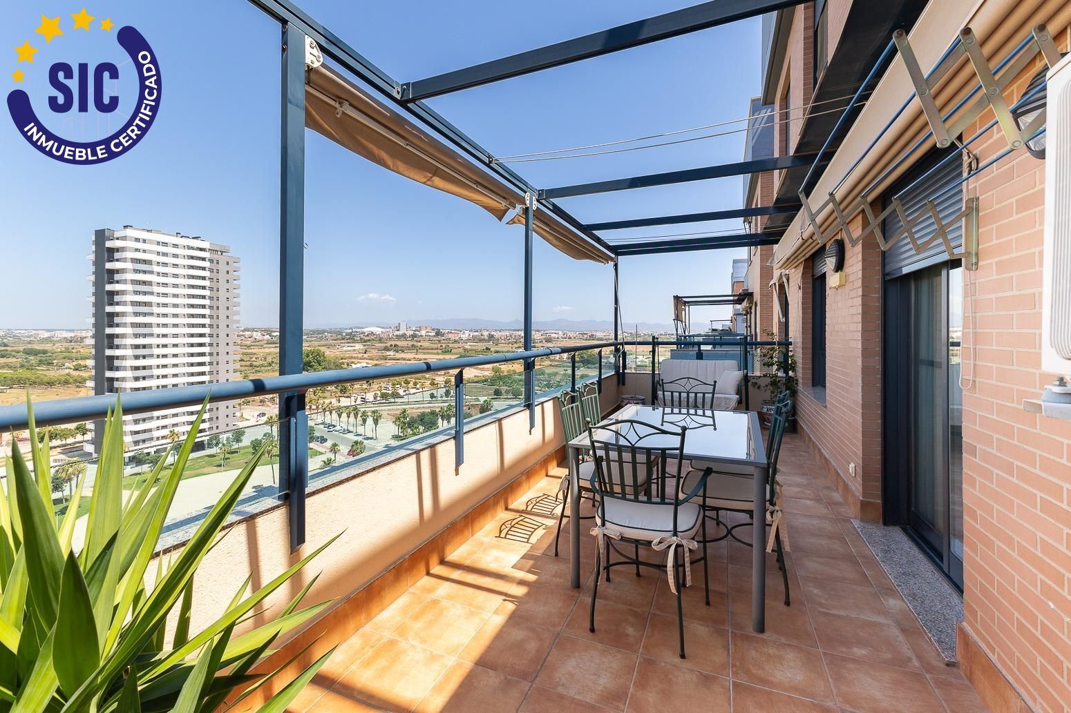 Ático en residencial premium con piscina en Mislata ? Gran terraza con vistas espectaculares