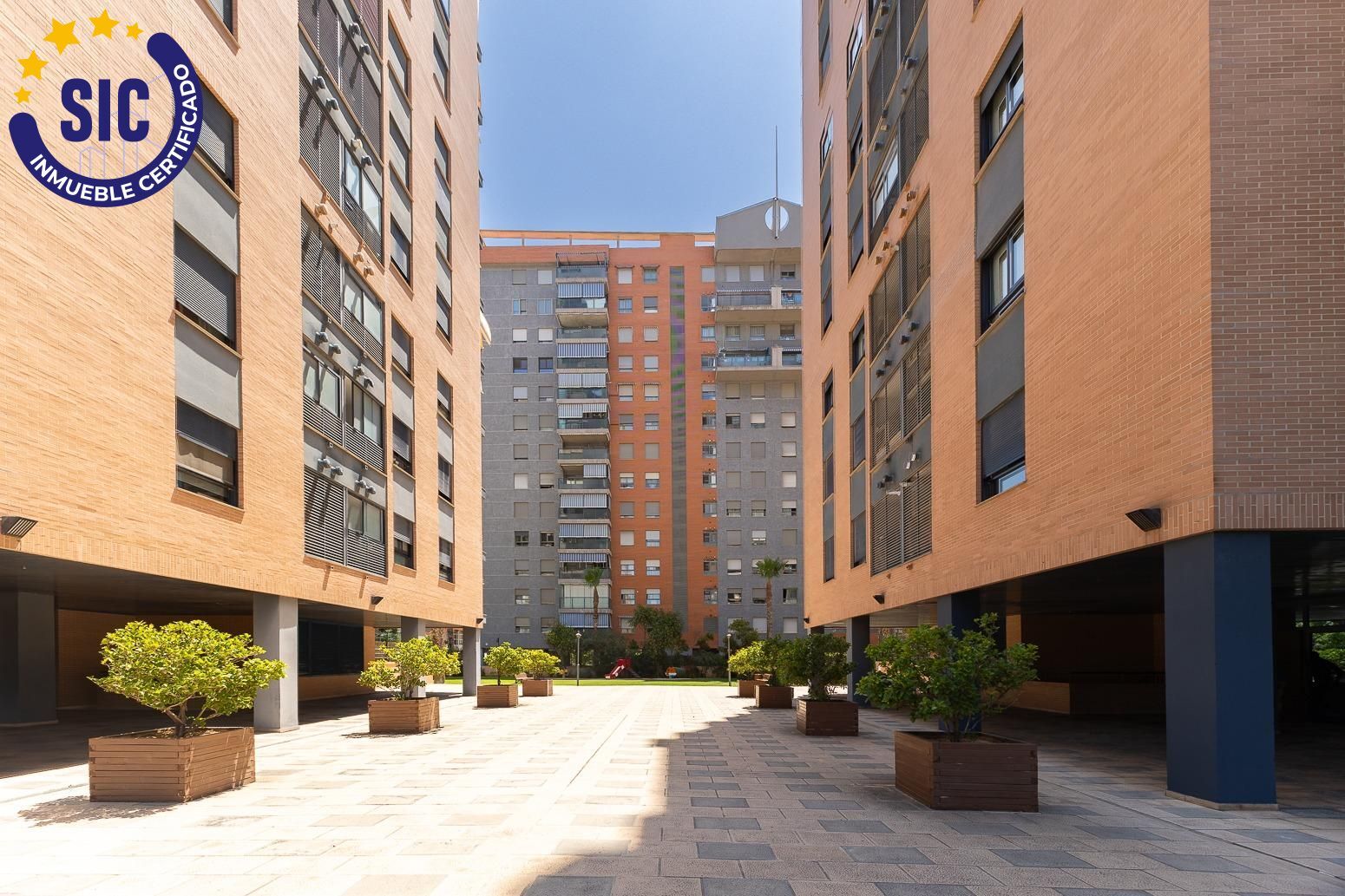 Ático en residencial premium con piscina en Mislata ? Gran terraza con vistas espectaculares