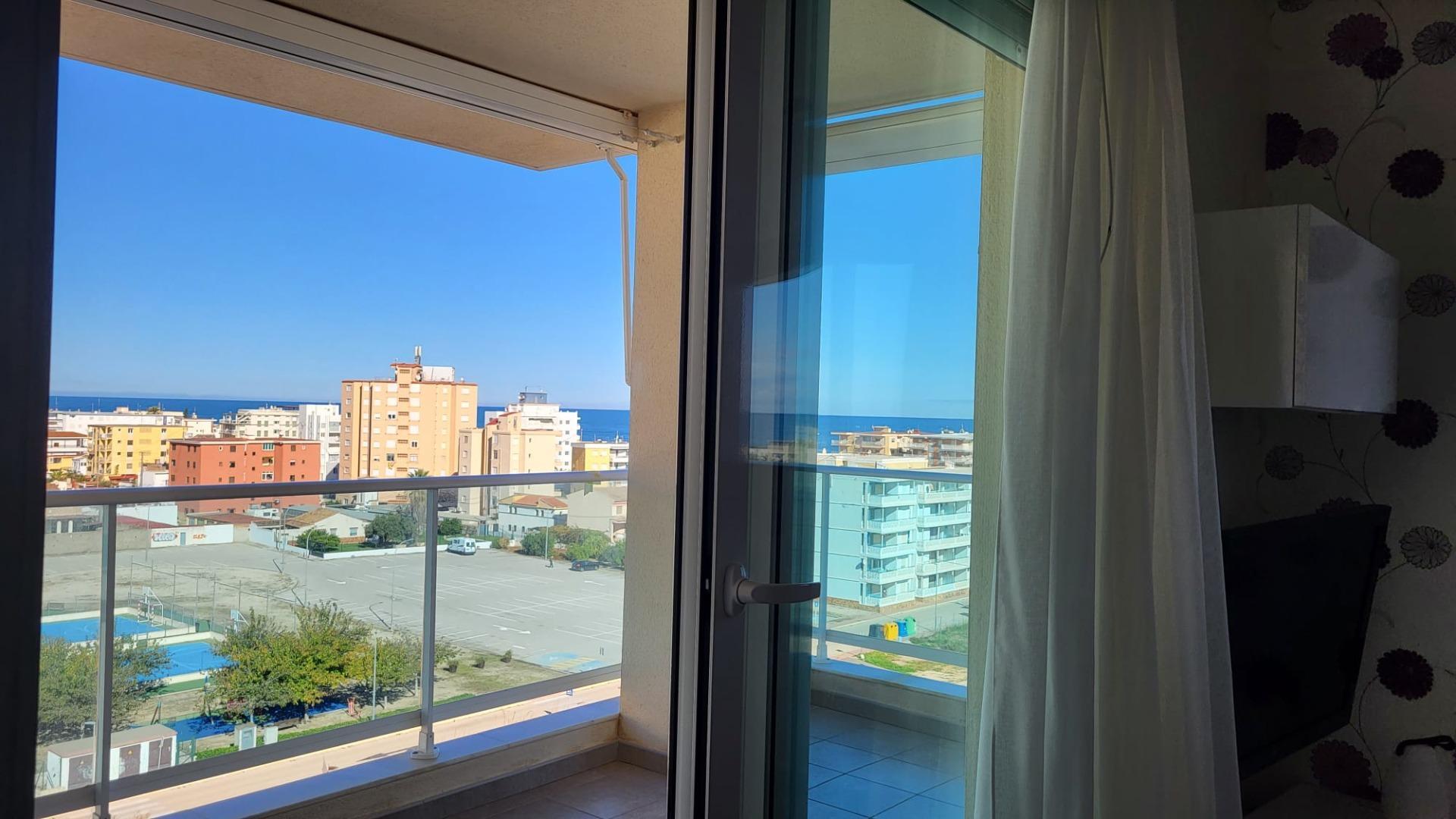 ESPECTACULAR APARTAMENTO EN PLAYA DE PILES. CERCA DEL MAR.