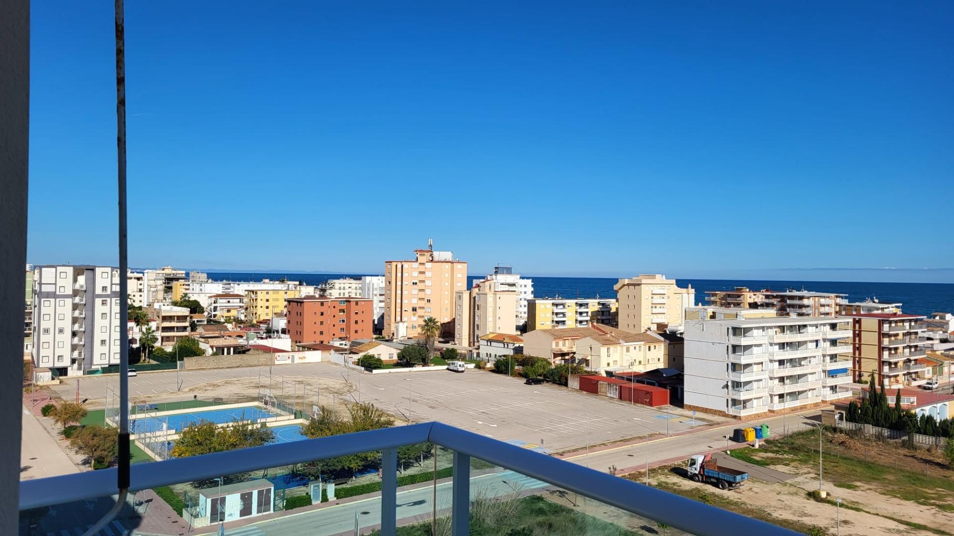 ESPECTACULAR APARTAMENTO EN PLAYA DE PILES. CERCA DEL MAR.