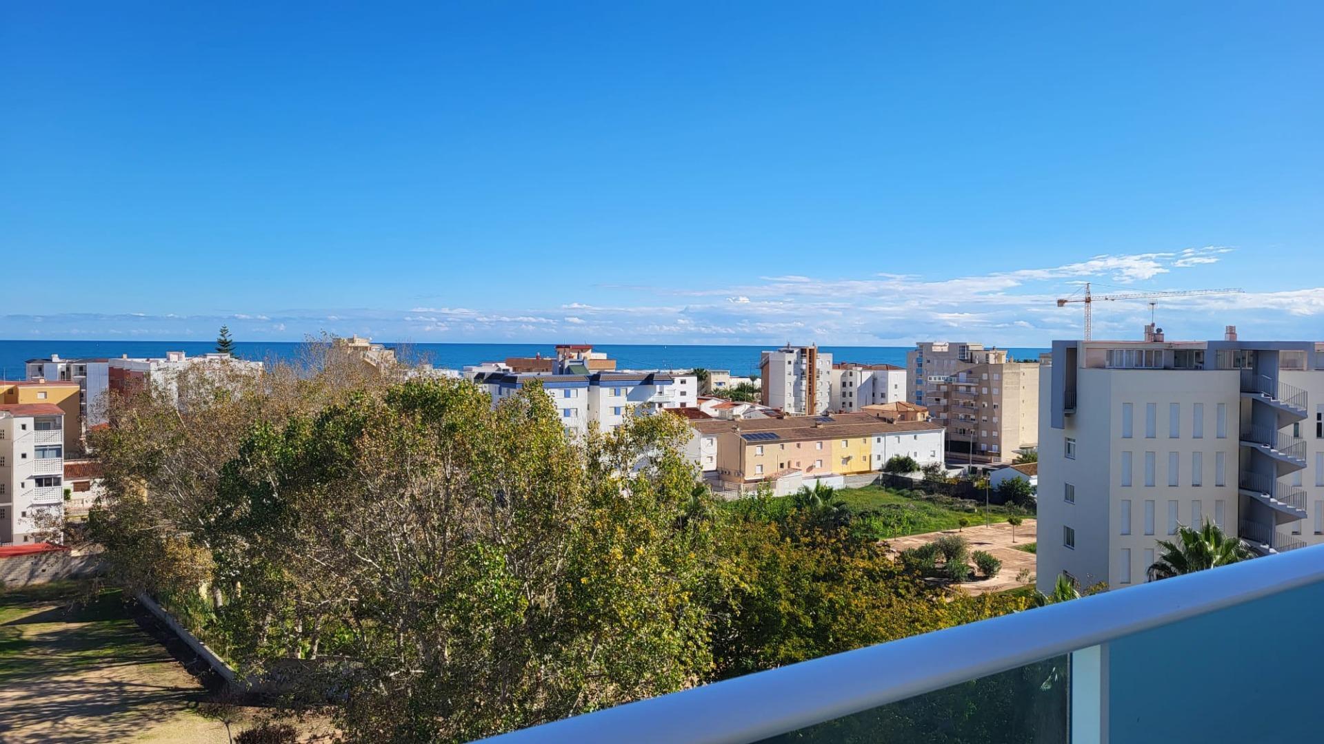 ESPECTACULAR APARTAMENTO EN PLAYA DE PILES. CERCA DEL MAR.