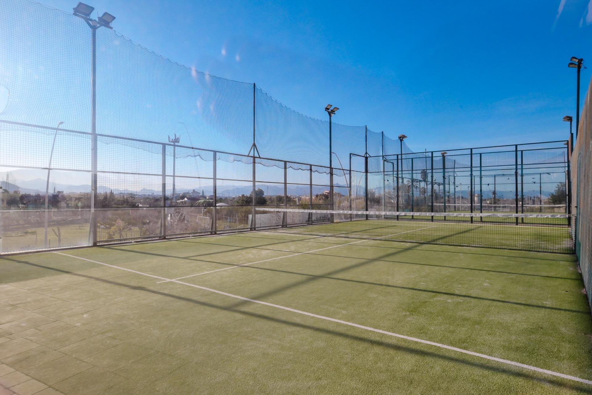 ESPECTACULAR APARTAMENTO EN PLAYA DE PILES. CERCA DEL MAR.