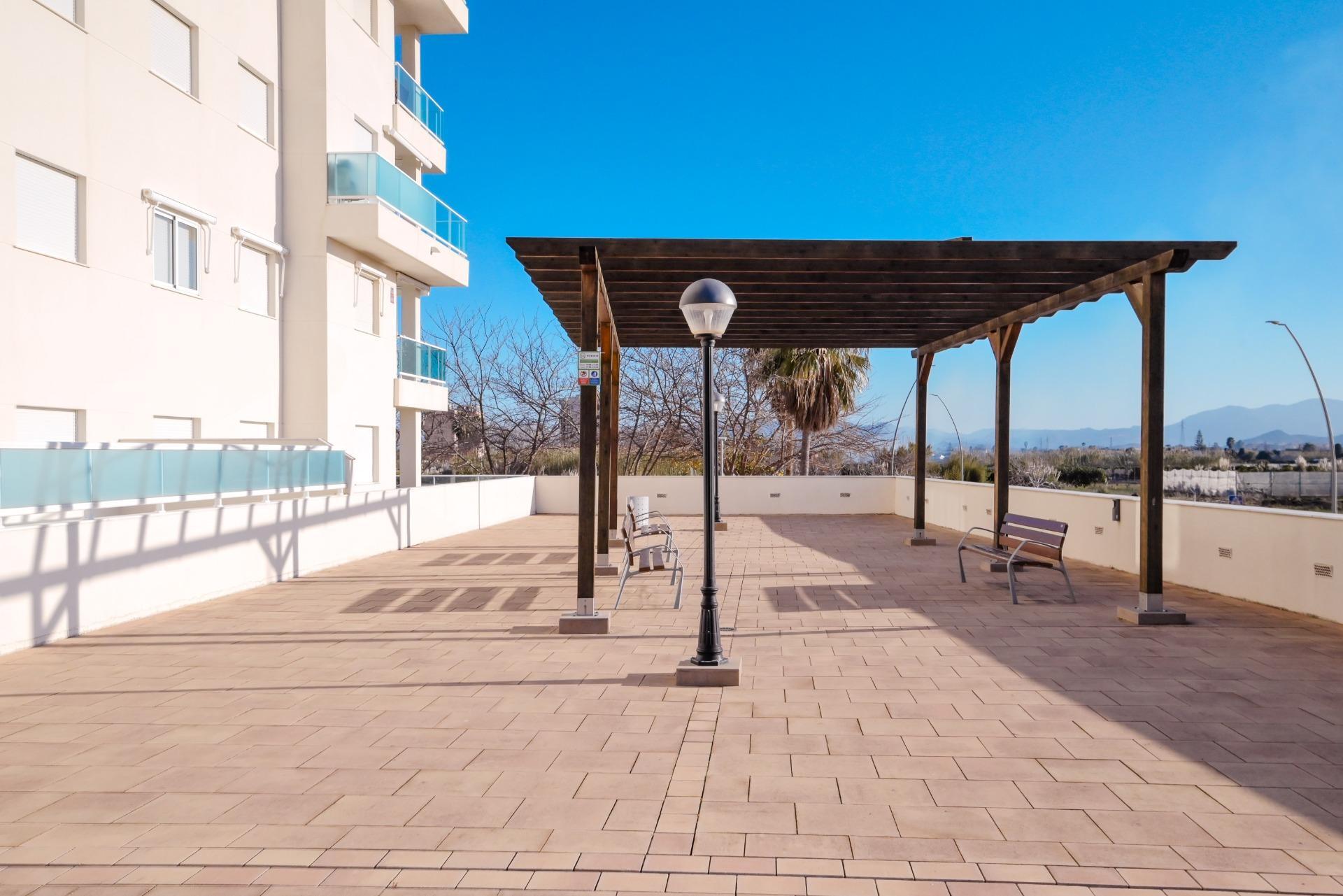 ESPECTACULAR APARTAMENTO EN PLAYA DE PILES. CERCA DEL MAR.