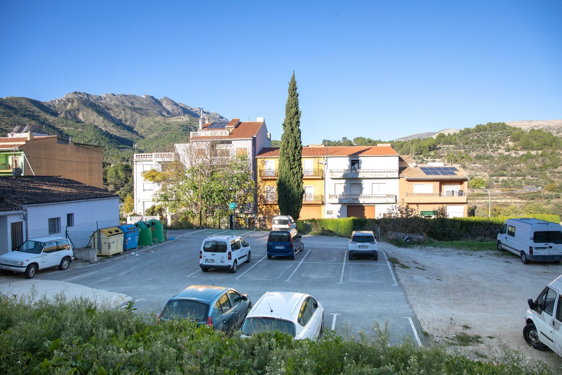 CASA CENTRICA CON IMPRESIONANTES VISTAS