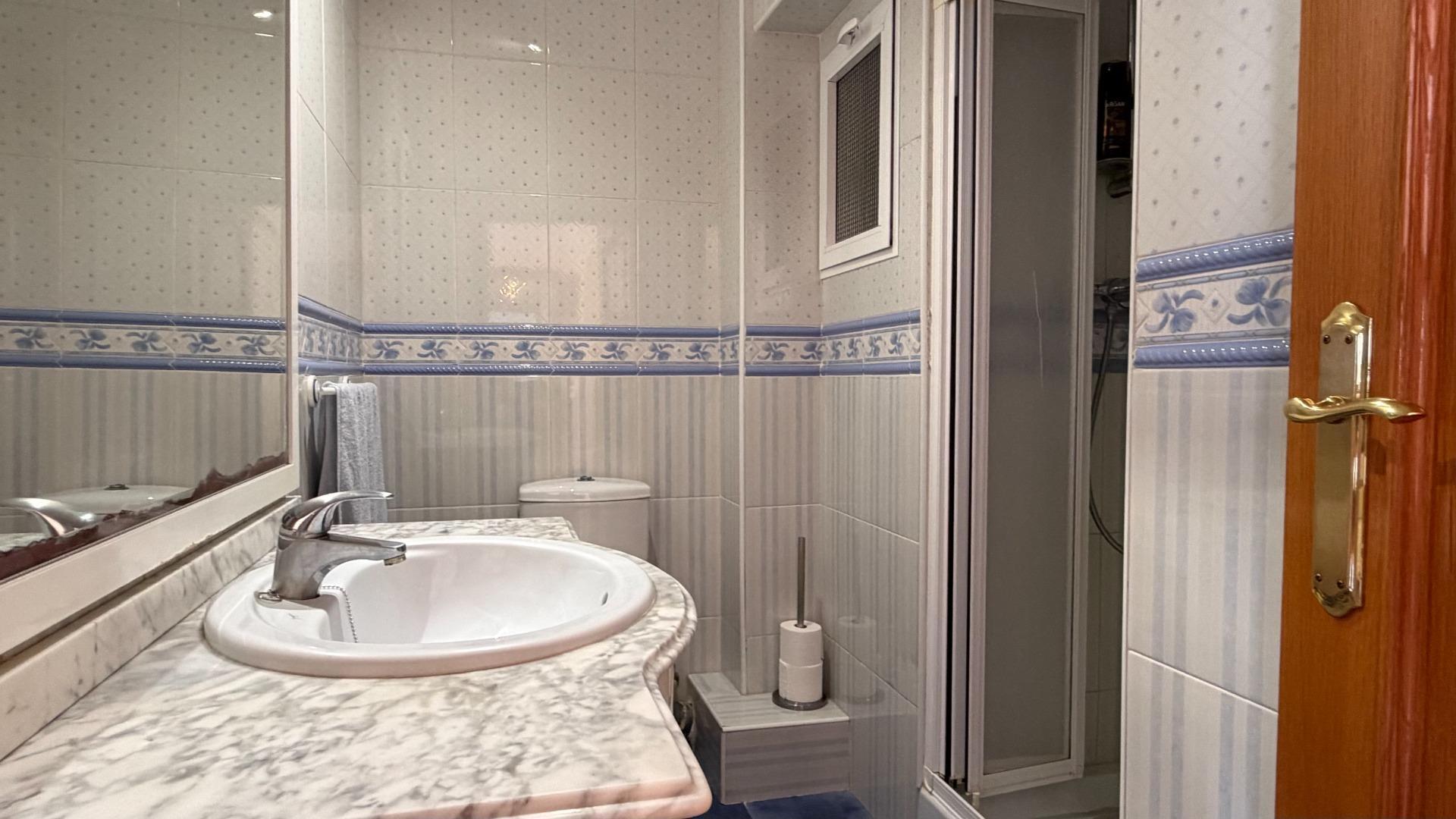 ? Luminosidad y Encanto en Monteolivete: Su Nuevo Hogar