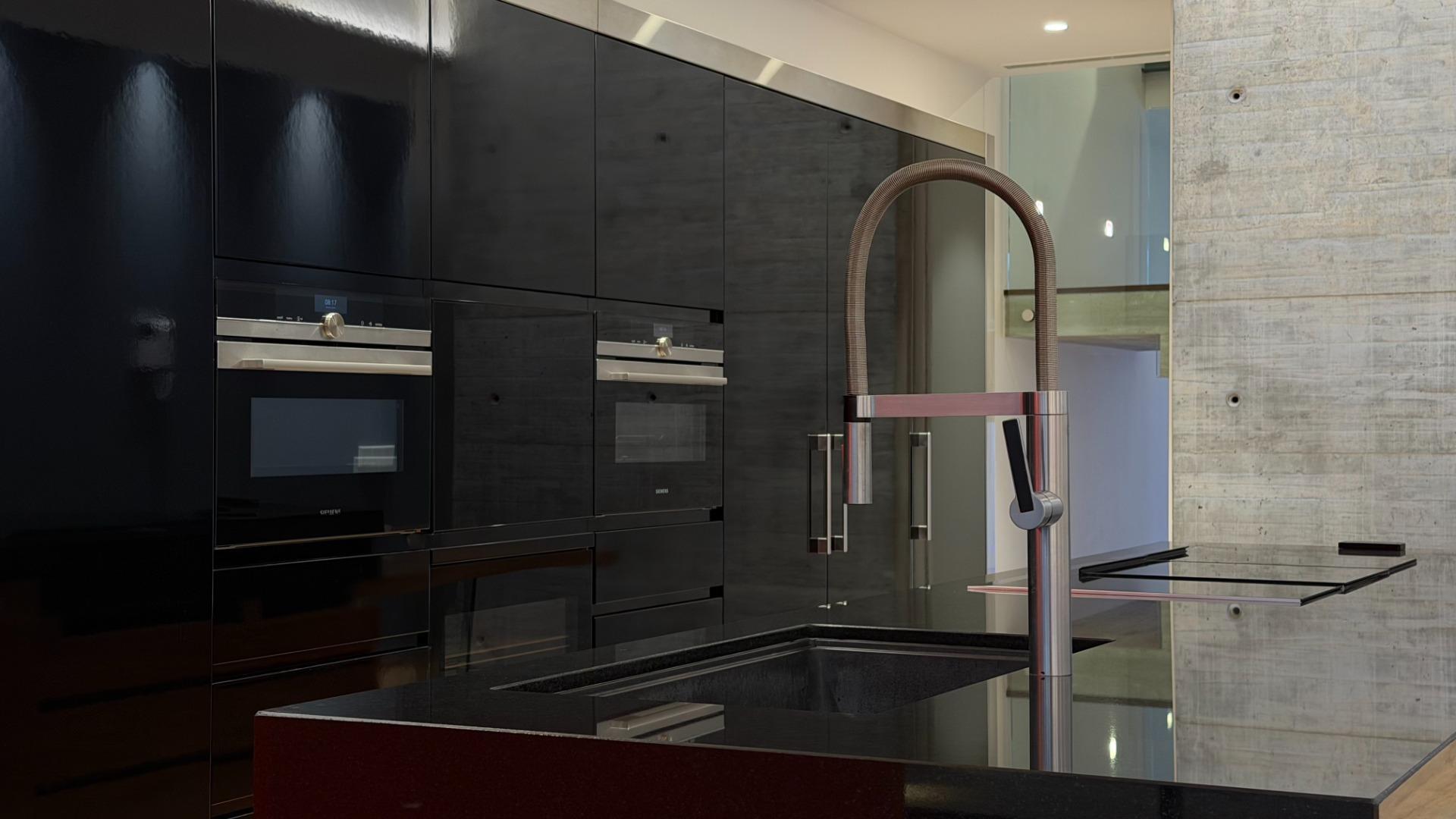 Lujo, Diseño y Confort en el Corazón de Silla