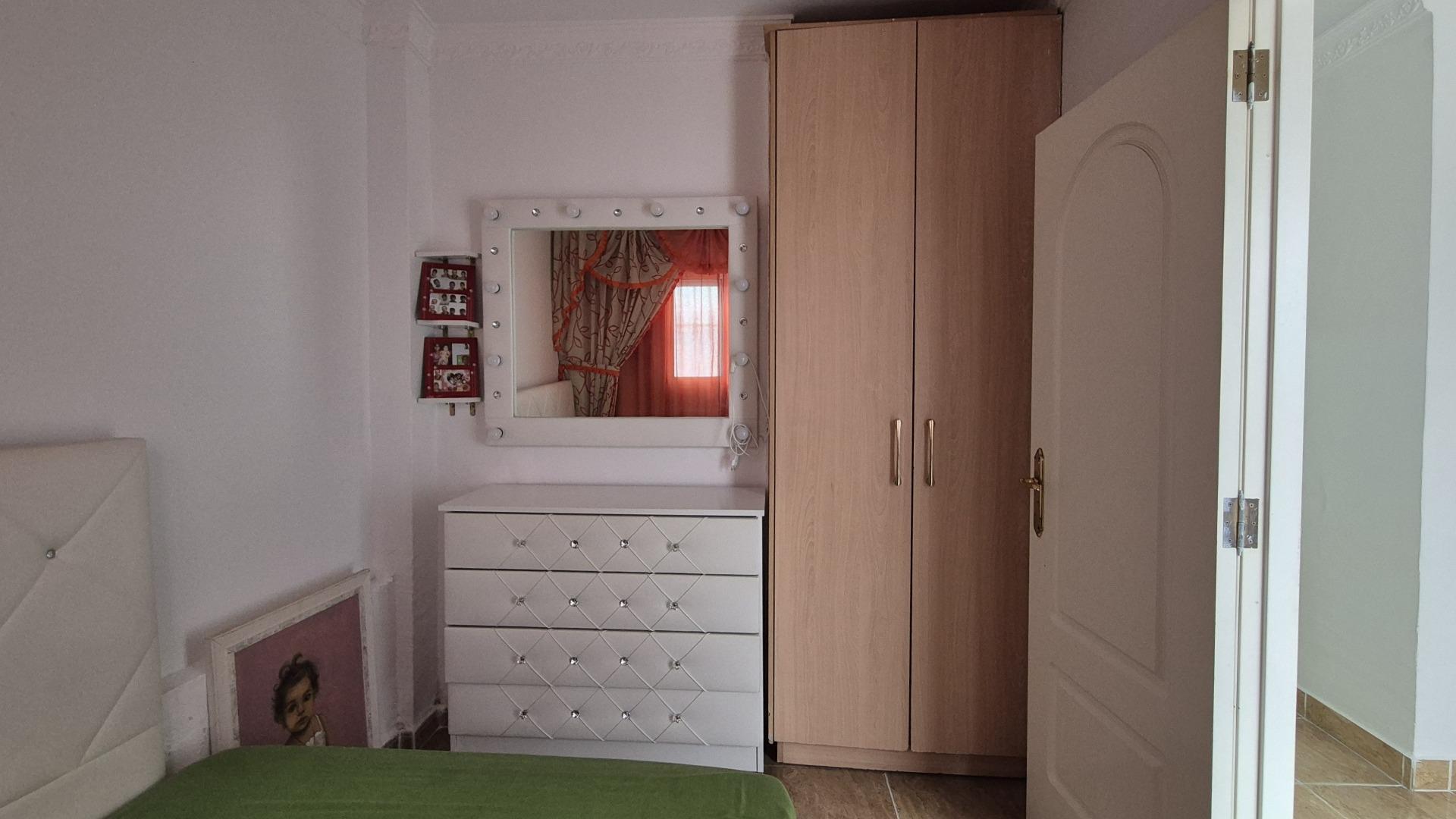 Planta Baja en el Cabanyal con gran Patio: ¡Tu Espacio para Barbacoas!