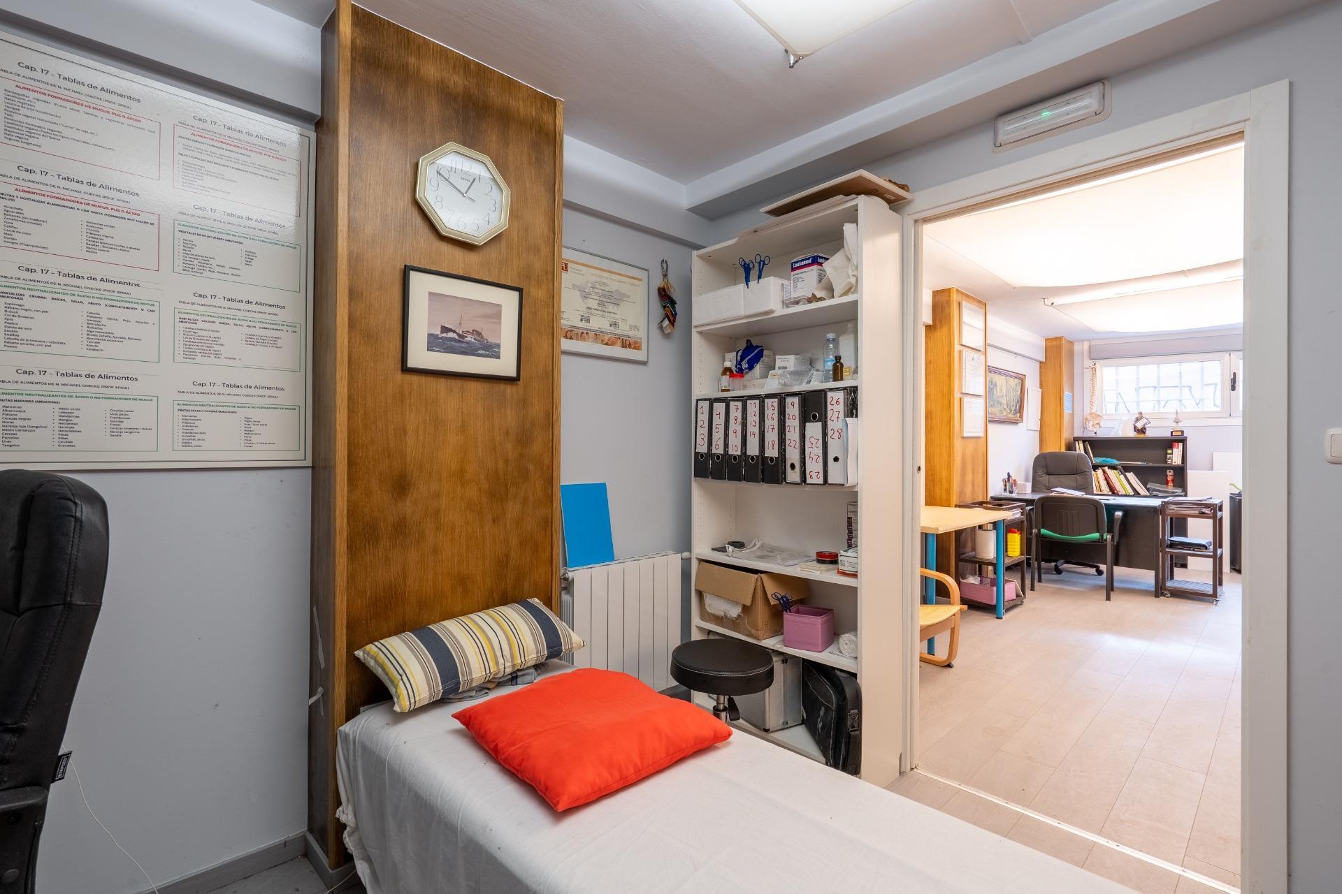 Local con acceso peatonal,  con múltiples posibilidades en Ondarroa