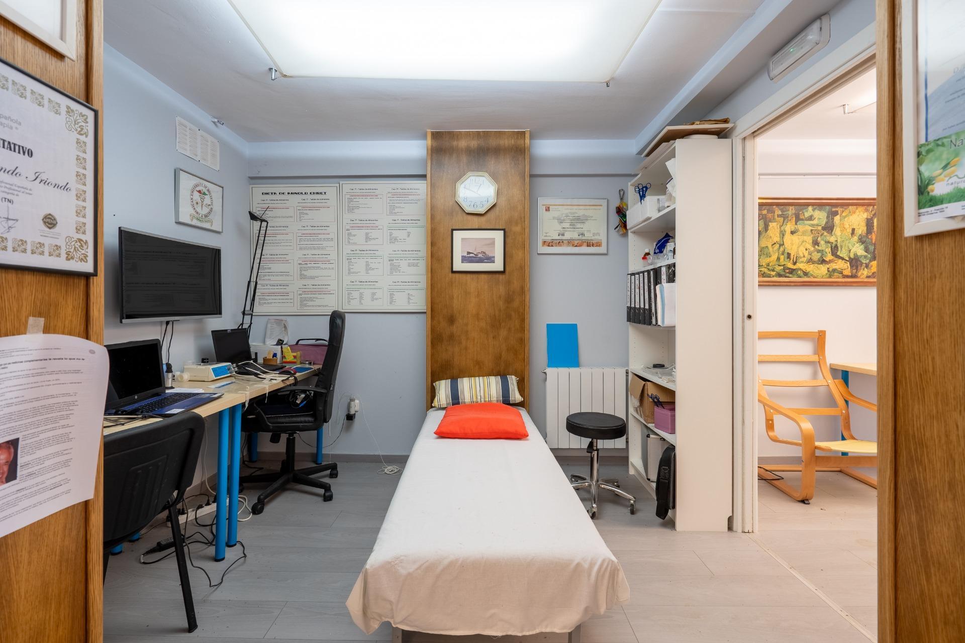 Local con acceso peatonal,  con múltiples posibilidades en Ondarroa