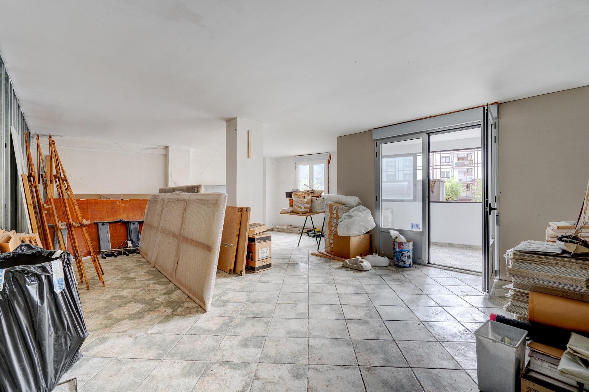 Local con acceso peatonal,  con múltiples posibilidades en Ondarroa