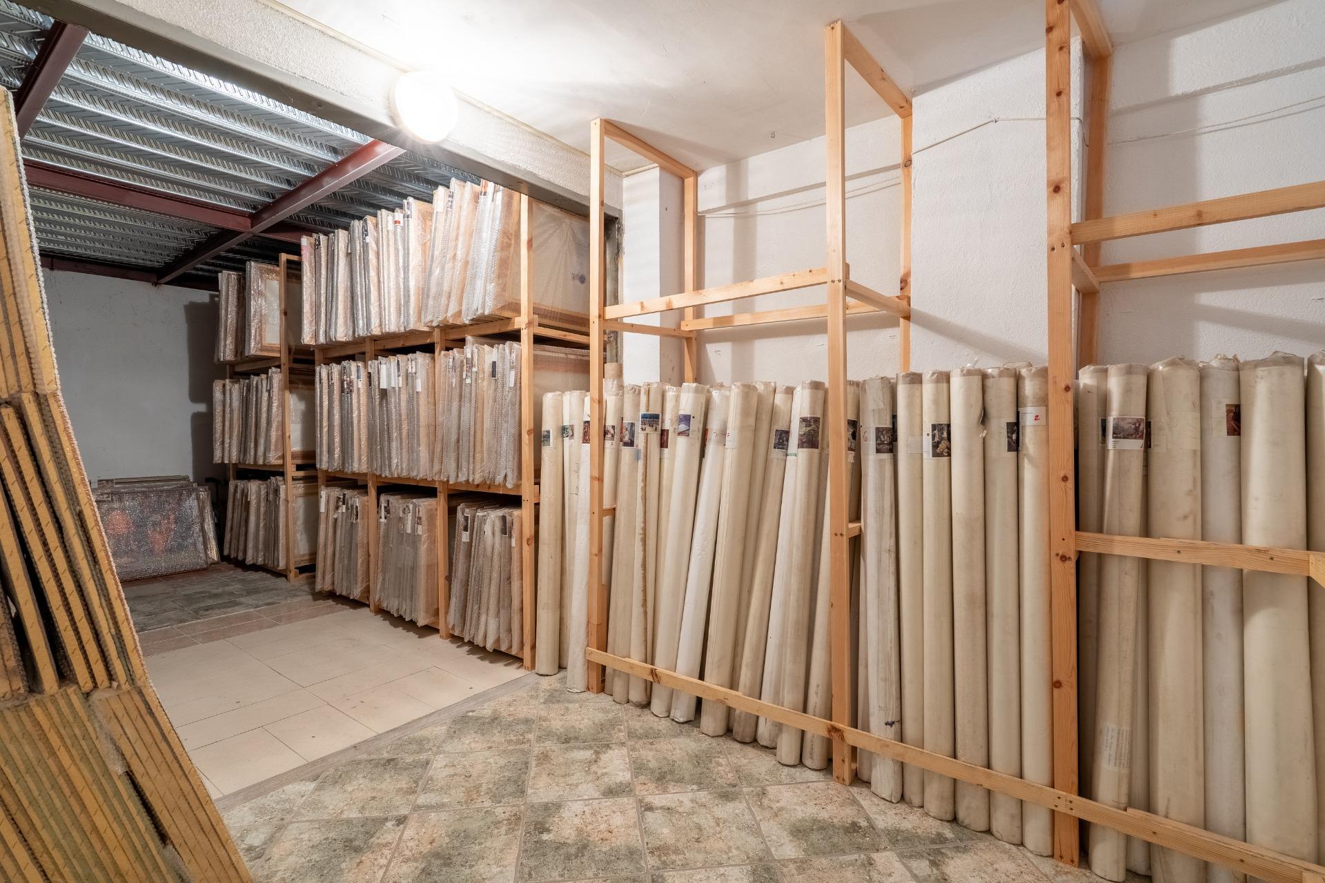 Local con acceso peatonal,  con múltiples posibilidades en Ondarroa