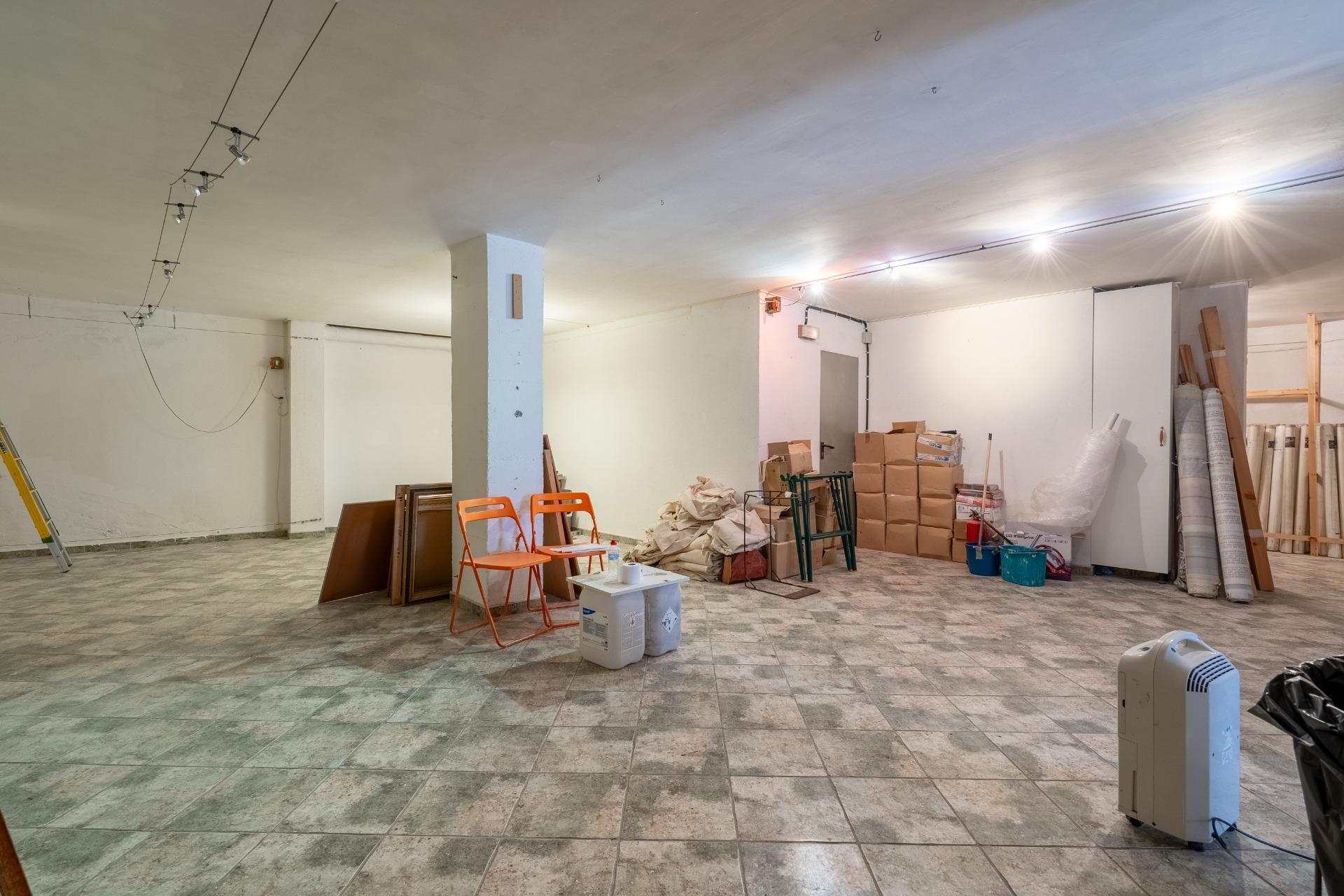 Local con acceso peatonal,  con múltiples posibilidades en Ondarroa