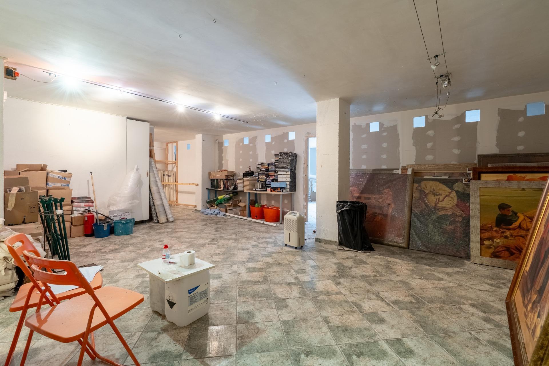 Local con acceso peatonal,  con múltiples posibilidades en Ondarroa