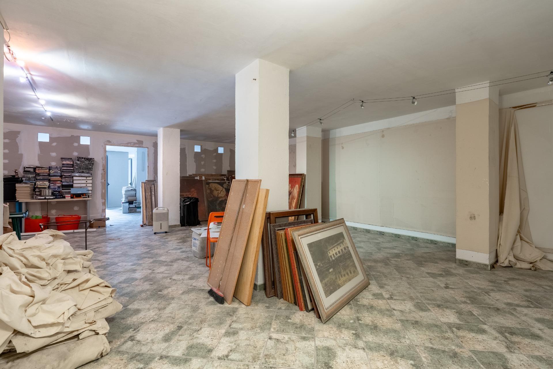 Local con acceso peatonal,  con múltiples posibilidades en Ondarroa