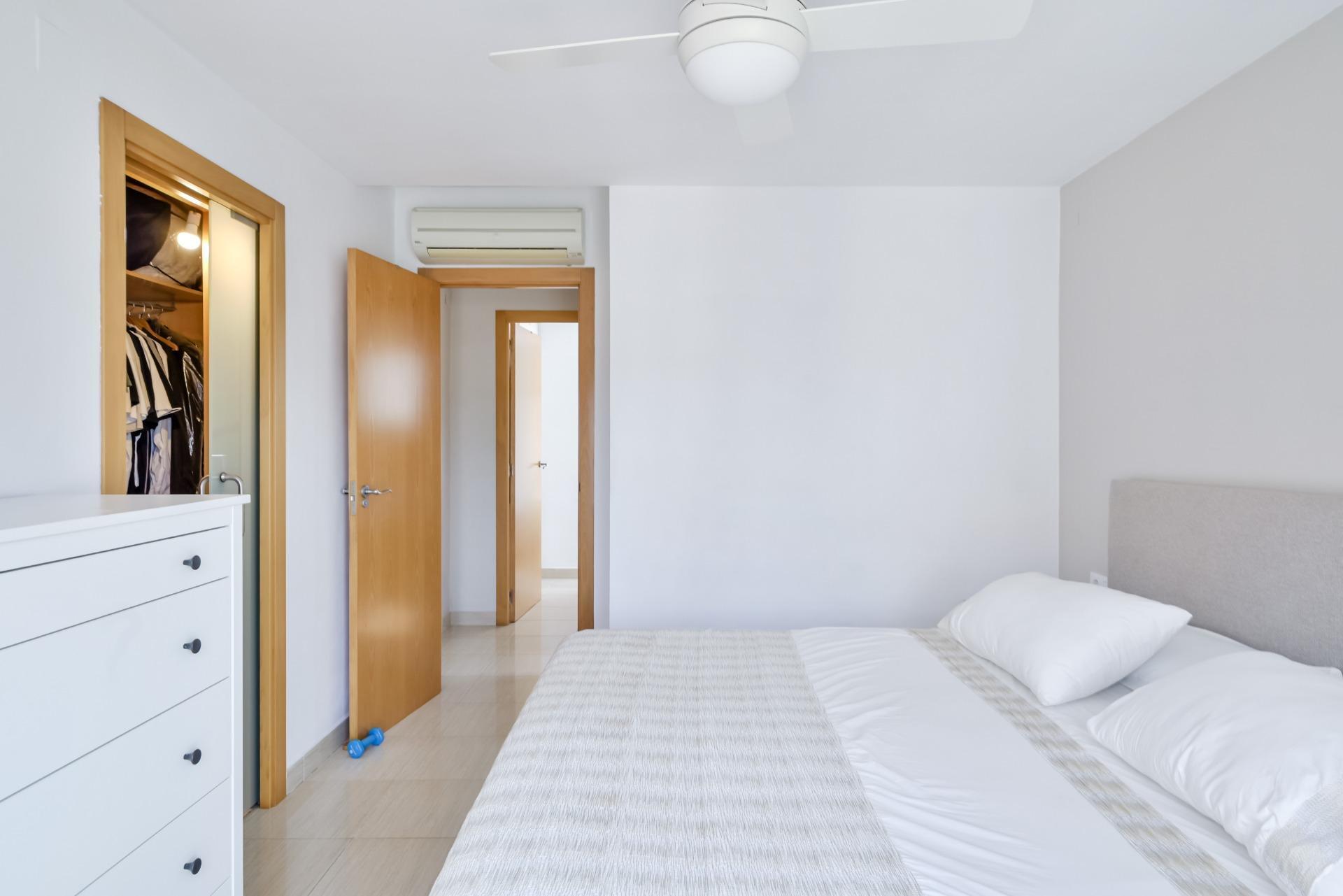 BONITA CASA UNIFAMILIAR CON PISCINA,  A 600 MTS. DEL MAR, PLAYA DE DAIMUS (VALENCIA)