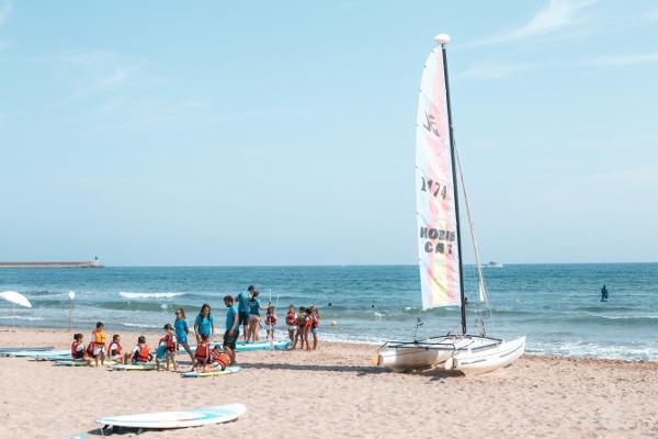 BONITA CASA UNIFAMILIAR CON PISCINA,  A 600 MTS. DEL MAR, PLAYA DE DAIMUS (VALENCIA)