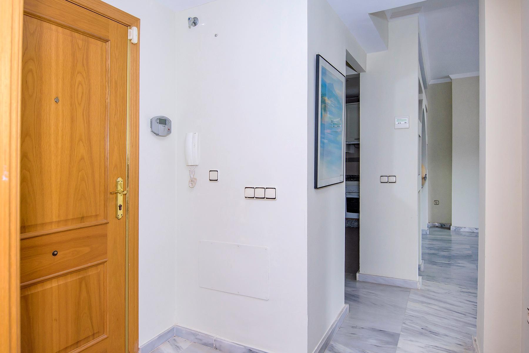 ¡Tu refugio de sol y mar te espera en el Residencial Las Tortugas, Carboneras!