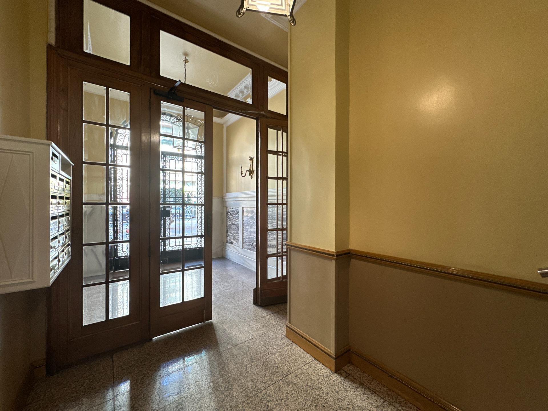 PISO EN CALLE ALMAGRO CON PASEO PAMPLONA