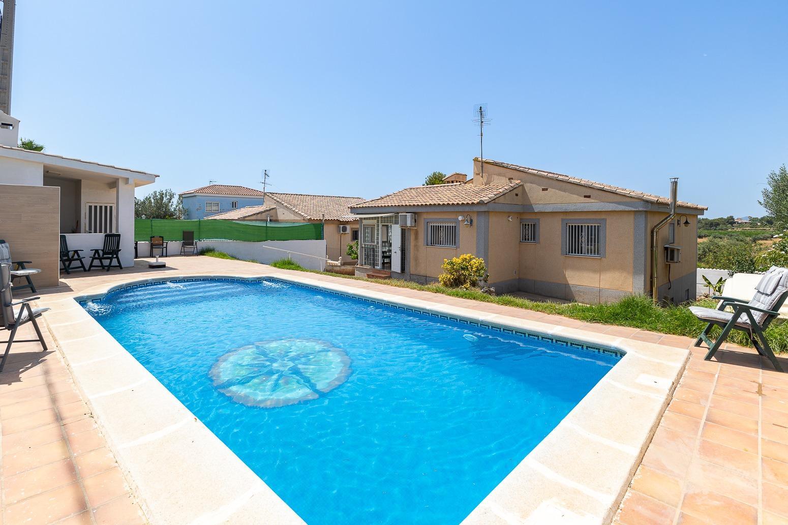 Venta Chalet independiente en La Pobla de Vallbona (Valencia)