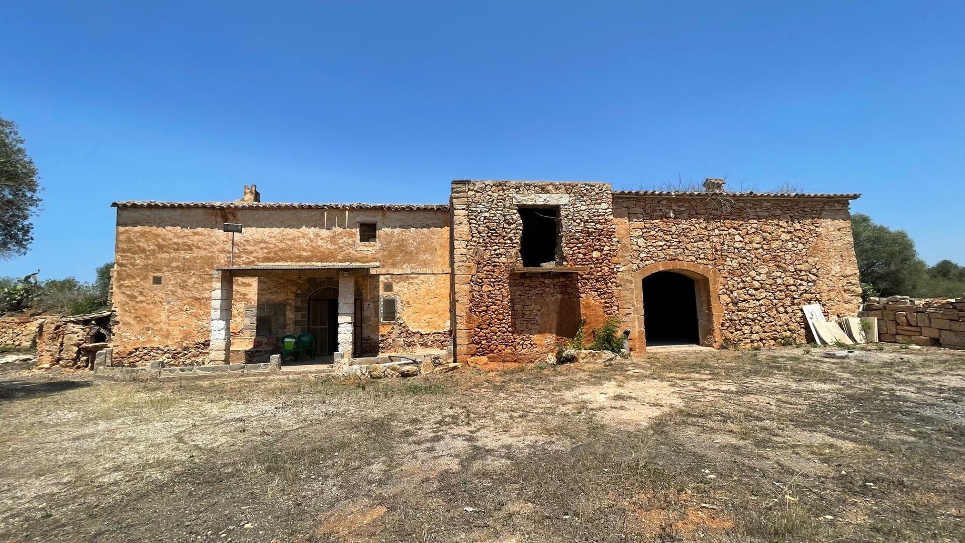 FINCA RUSTICA EN CALA PI