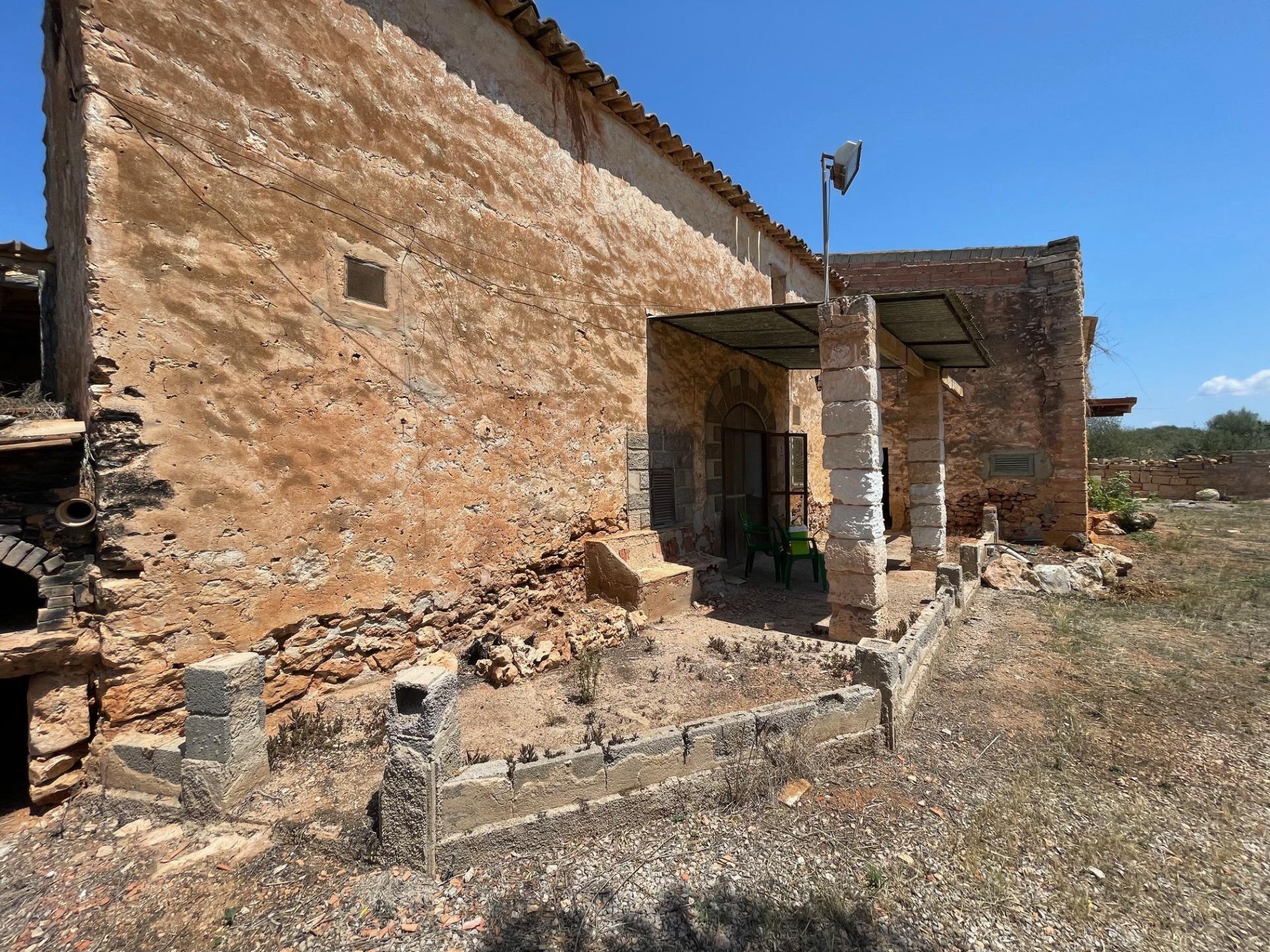 FINCA RUSTICA EN CALA PI